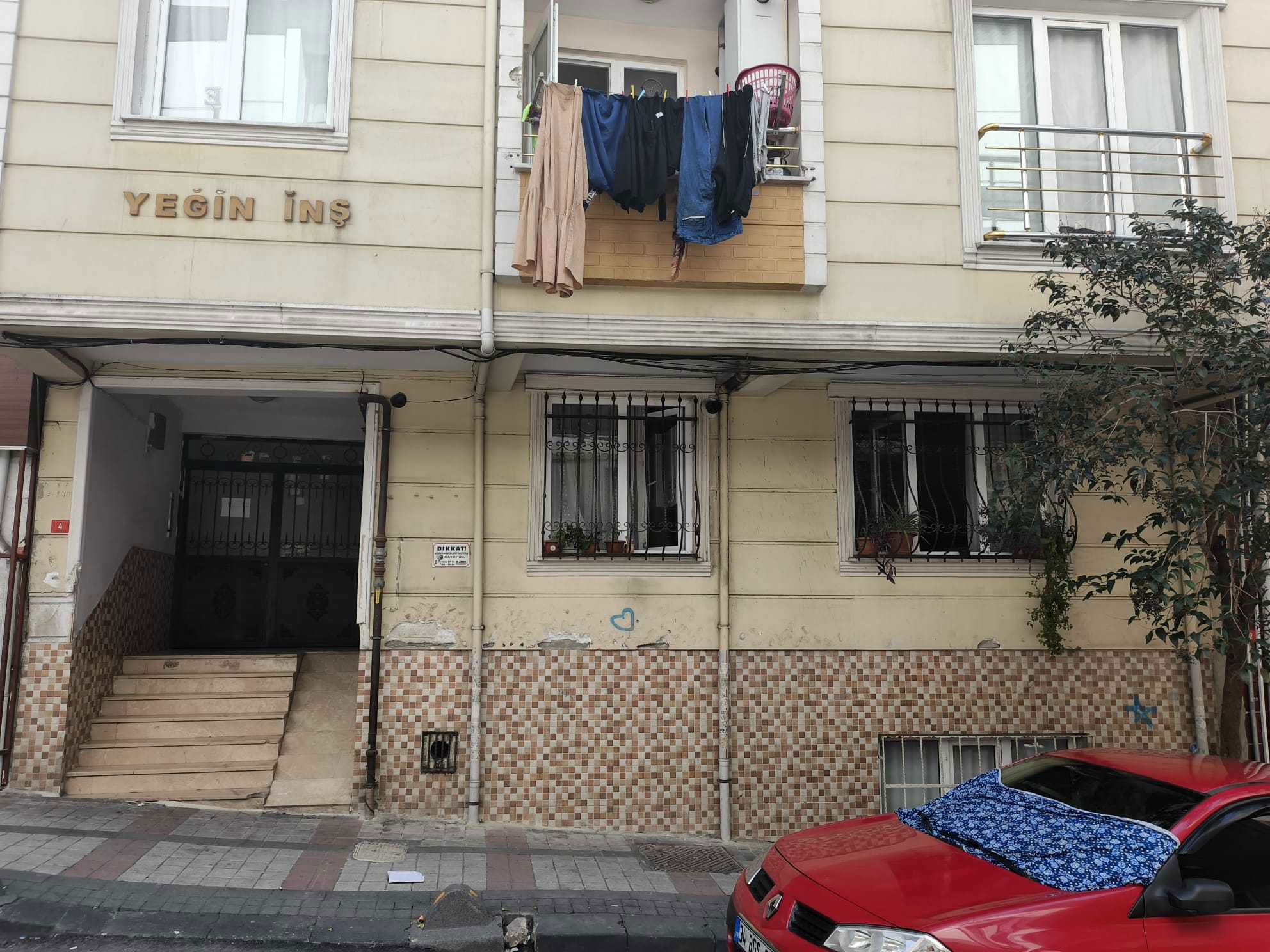 BAĞCILAR KEMALPAŞA'DA SATILIK 4+1 YÜKSEK GIRIŞ DAIRE