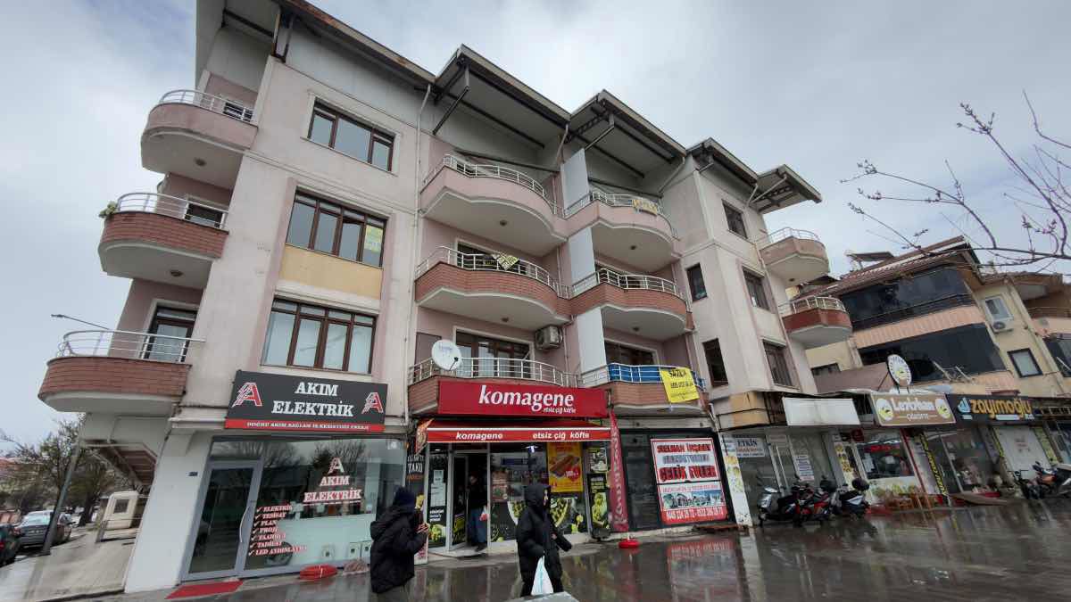 REMAX DEM'DEN TERZİBABA KARŞISI 4+1 KİRALIK DEPOZİTOSUZ DAİRE