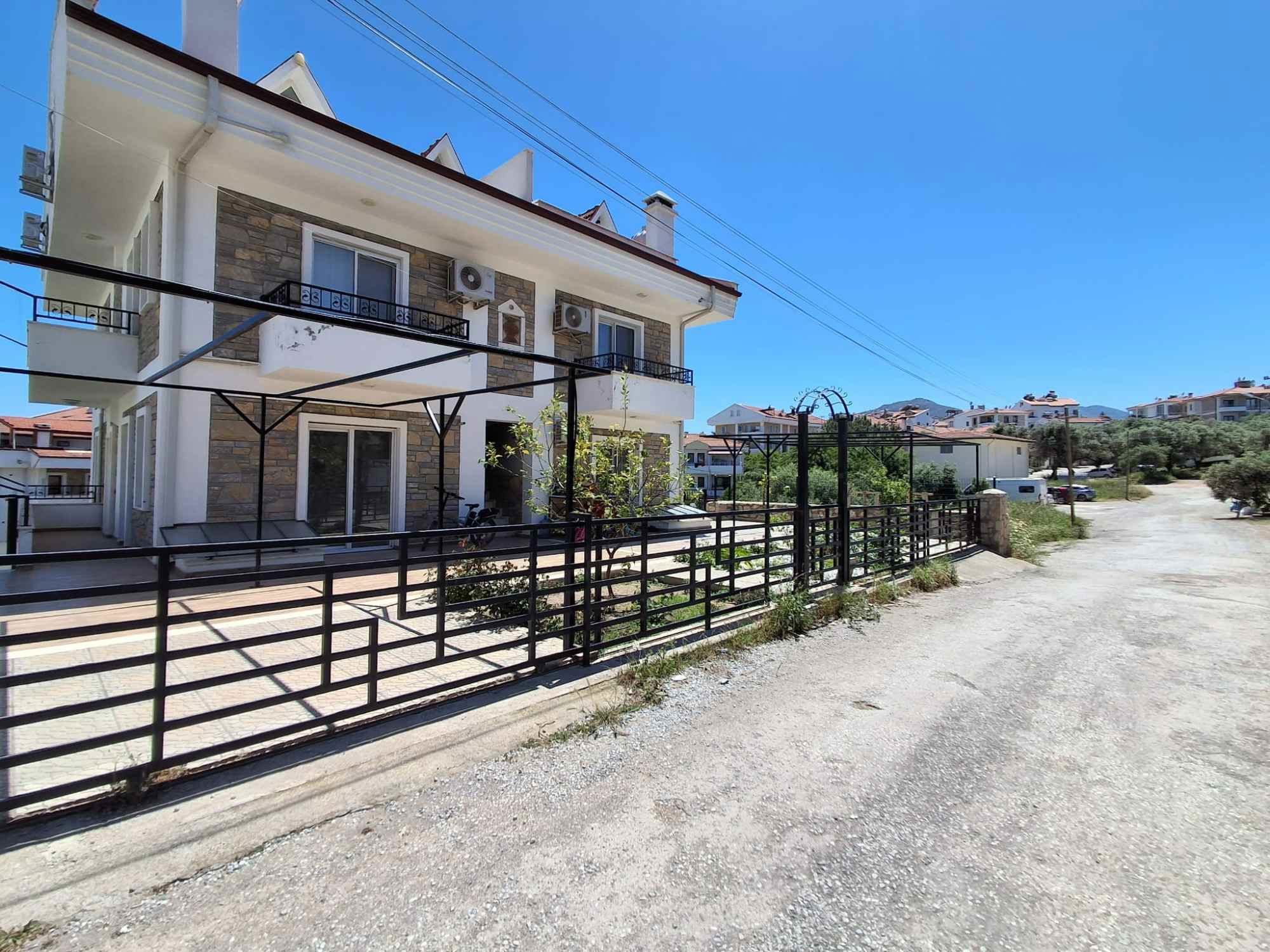 RE/MAX BADEM'DEN DATÇA MERKEZDE 2+1 12 AY KİRALIK DAİRE