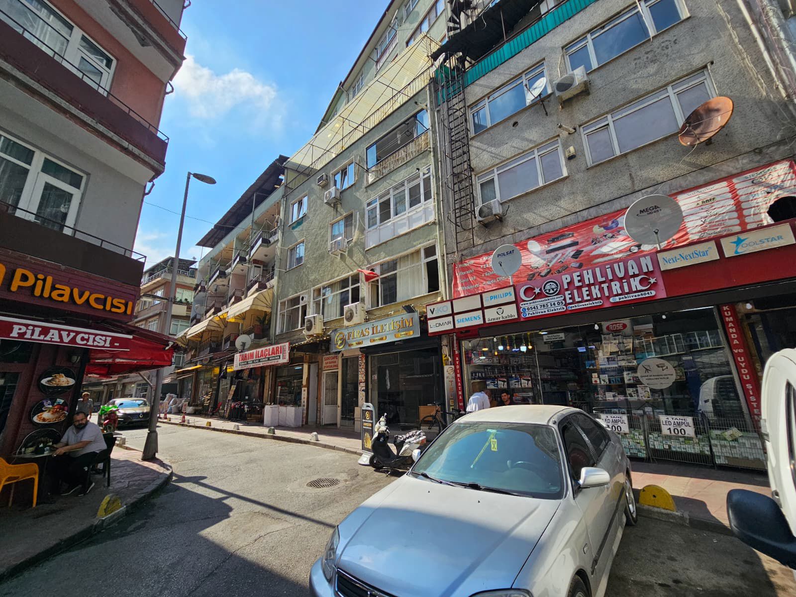 İZMIT MERKEZDE EŞYALI 2+1 SATILIK DAIRE