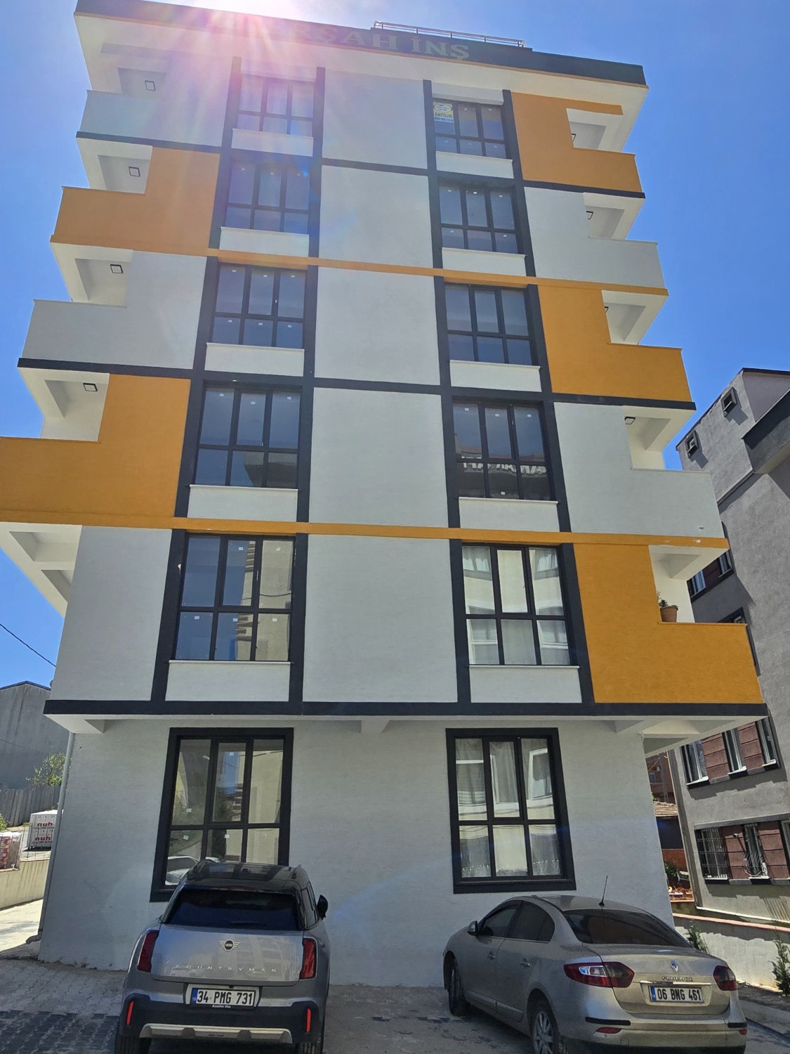 MIMAR SINAN'DA 2+1 75 M2 ISKANLI ARA KAT