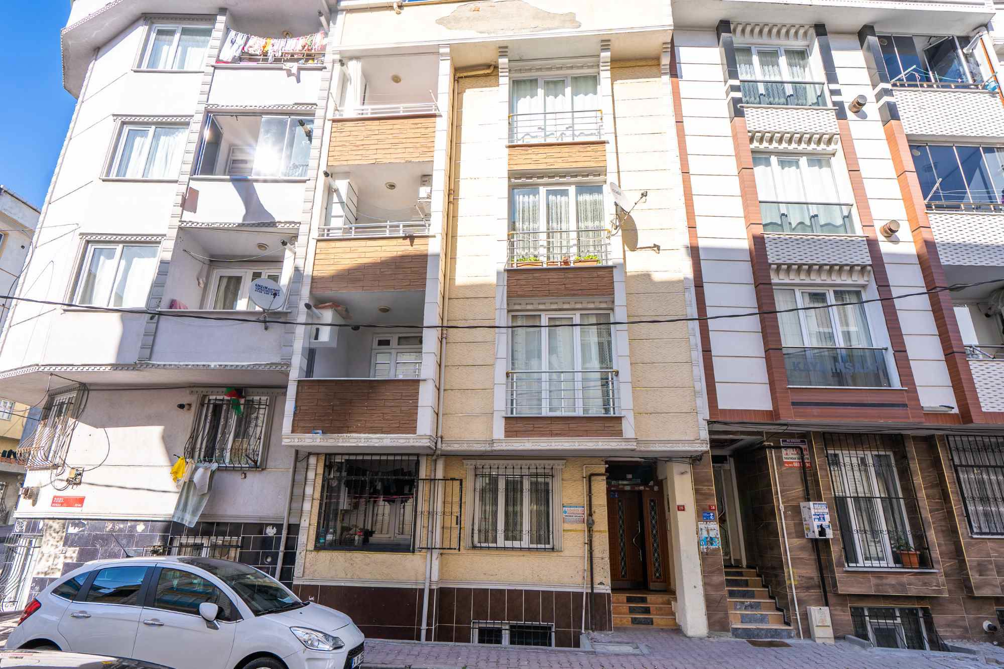 REMAX GELİŞİMDEN ATATÜRK MAHALLESİNDE SATILIK 2+1 DAİRE