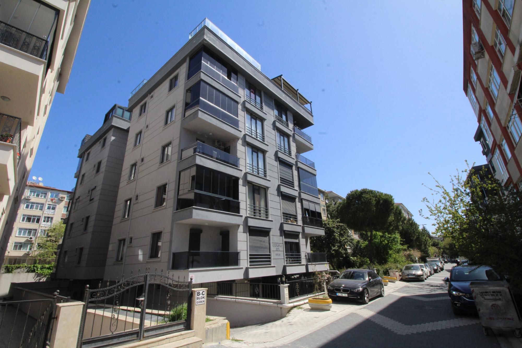 İNCIRLI CADDE YAKINI YENI BINA 180 M2 DUBLEKS DAIRE OTOPARKLI