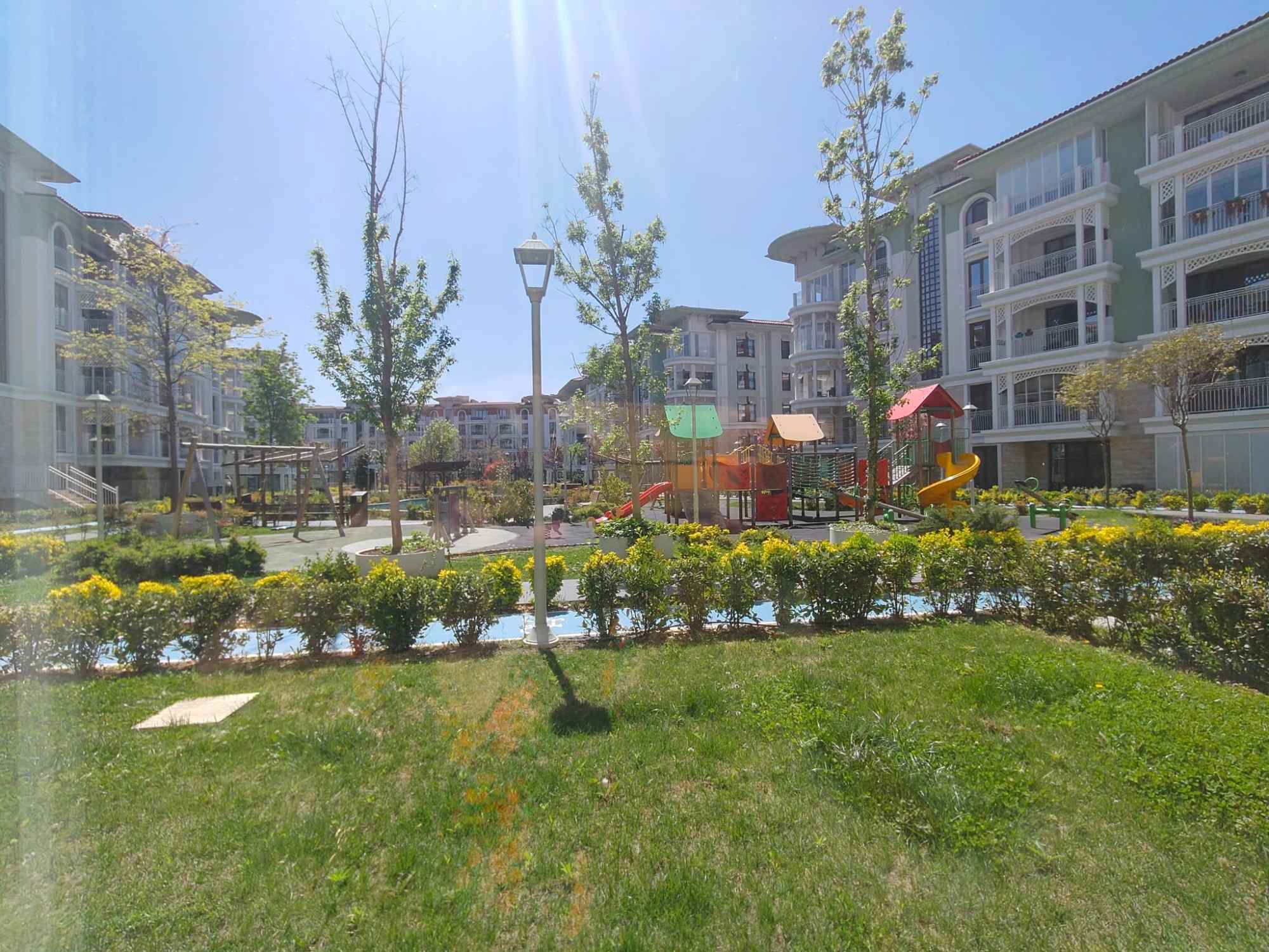 REMAX BILLUR BAKAN'DAN EMLAK KONUT FLORYA EVLERINDE KIRALIK 2+1 DAIRE