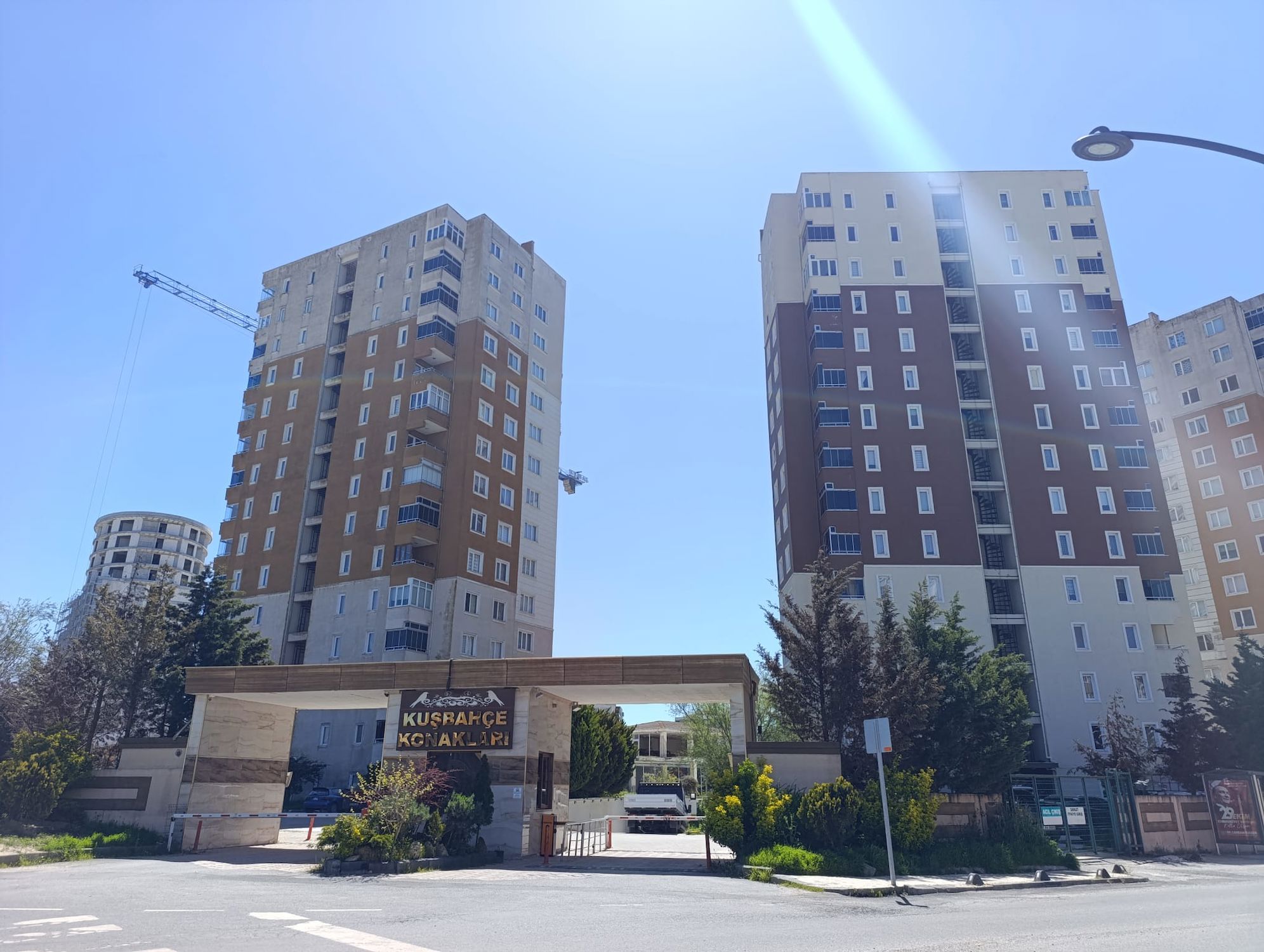 KUŞBAHÇE KONAKLARINDA 3+1 SATILIK DAİRE