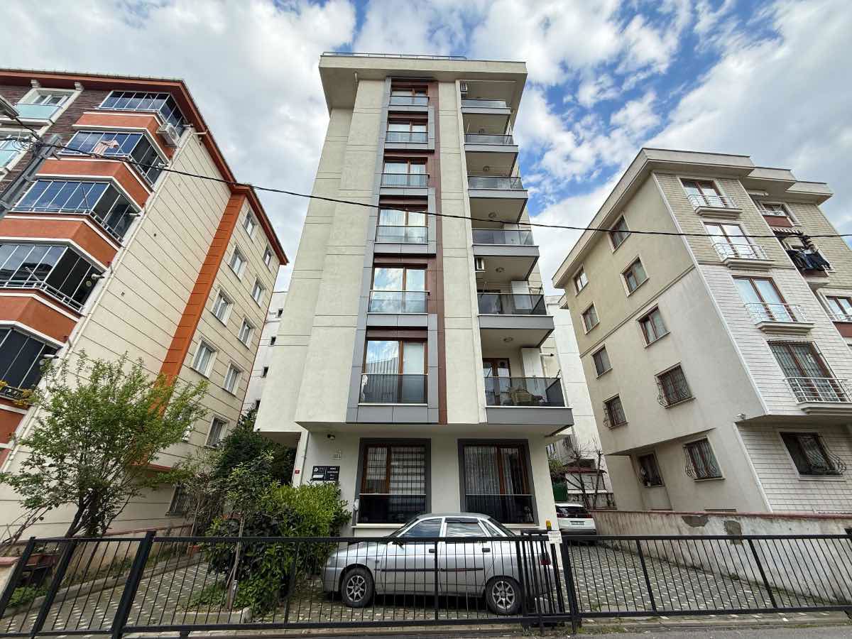 REMAX MASA KARTAL 4+2 ÖZEL TASARIM 155M2 NET SATILIK