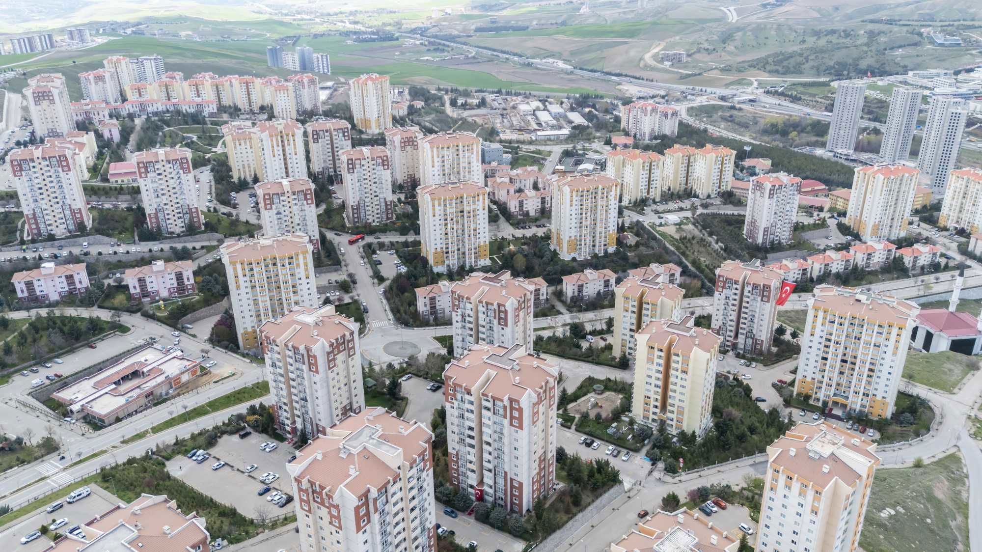 TURKUAZ TOKİ DE 3+1 ÖZEL YAPILI  ARA KAT