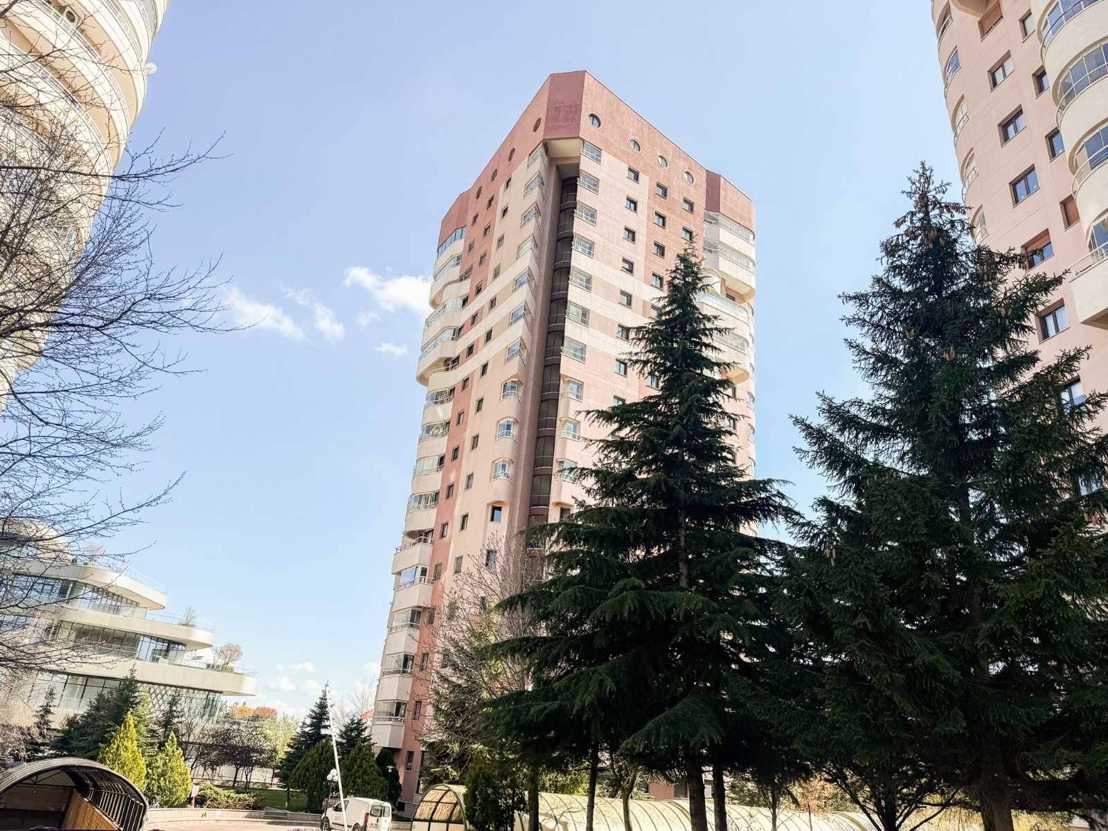 ORAN MAHALLESİ TURKUAZ APARTMANIN'DA 4+1 GENİŞ VE LÜX DAİRE