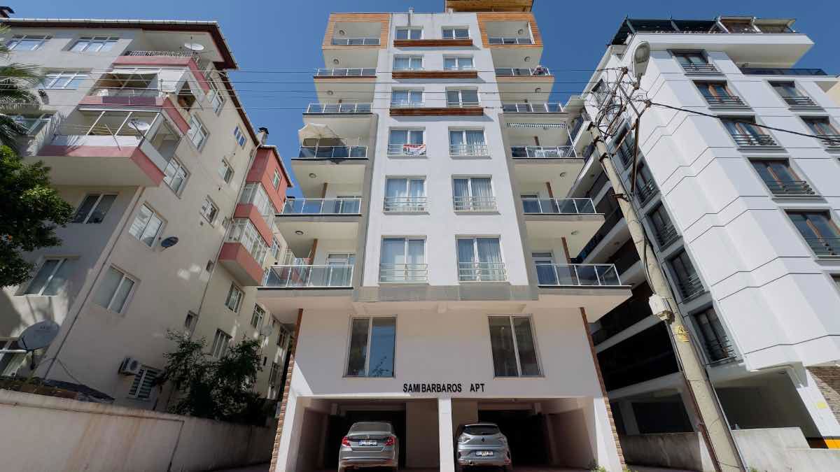 KÖRFEZ MANZARALI ASANSÖRLÜ YENİ BİNADA SATILIK 4+1 ÇATI DUBLEKS