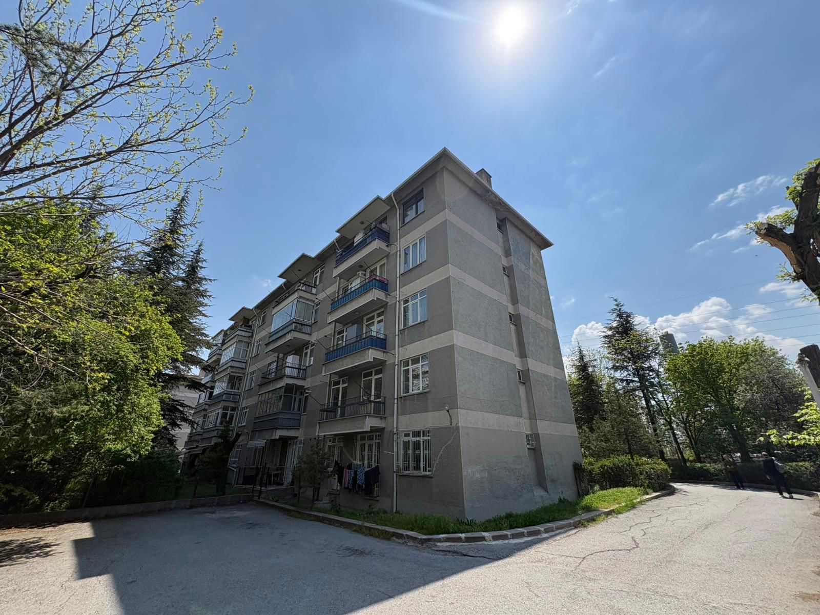 KİRALIK 3+1 BASIN-İŞ SİTESİ METRO 3 DK İSTANBUL YOLU ÜZERİ