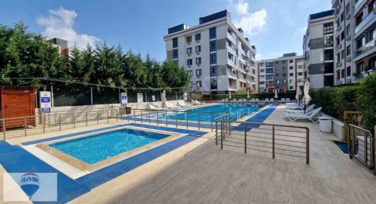 YAYLAPARK SİT. BAHÇELİ VERANDALI 2+1 SATILIK DAİRE