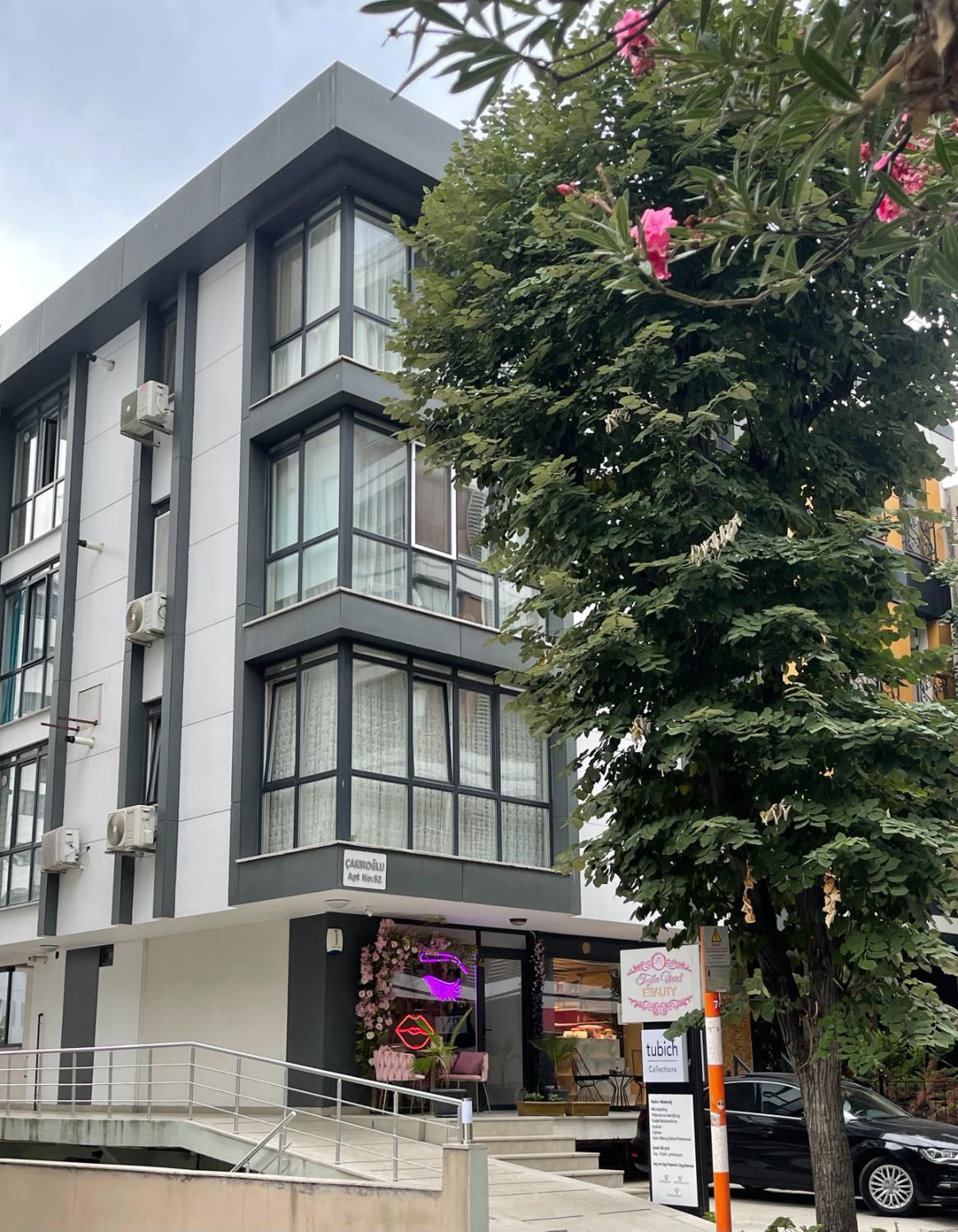 CADDEBOSTAN'DA 7 YILLIK İSKANLI BİNADA 1+1 ÖN CEPHE DAİRE