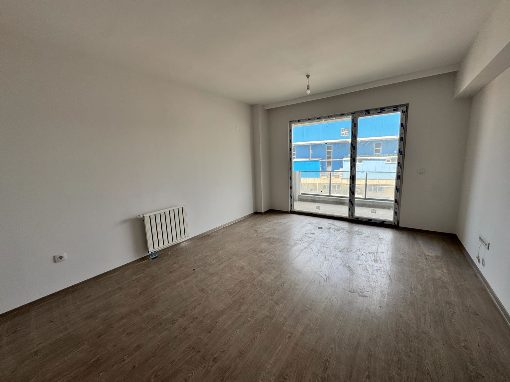 TUZLA YAYLA ŞEHRİYAZ BEŞEVLERDE ARA KAT 2+1 DAİRE