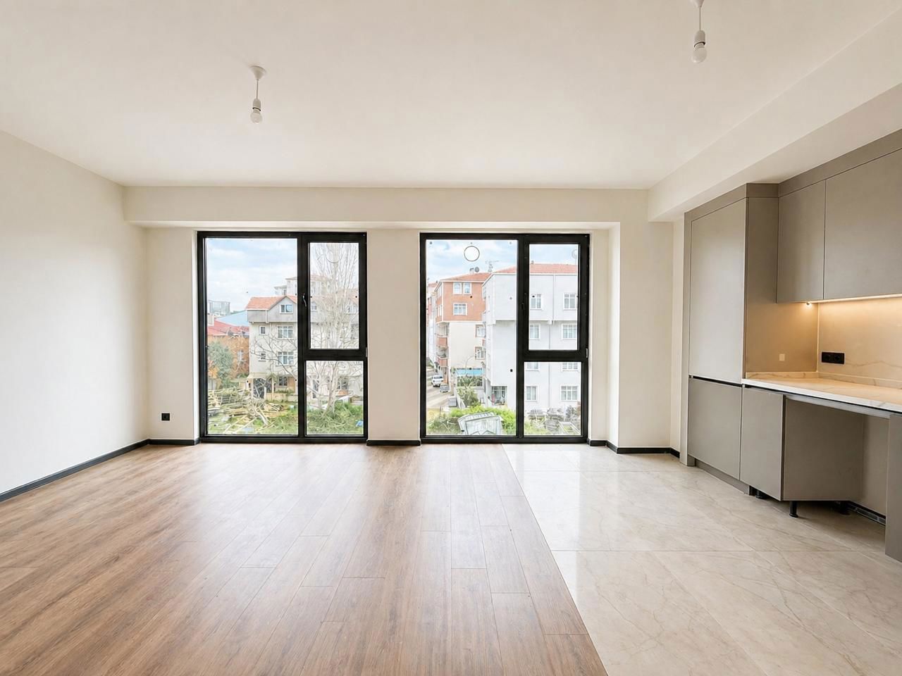 LEVVEL DRAGOS’TA SITE İÇERISINDE 2+1 ARA KAT DAIRE | GÜVENLIKLI | OTOPARKLI | AKILLI EV SISTEMLI