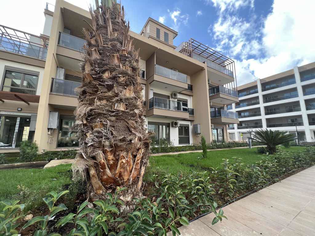 SERDAR ELER DEN ALTINTAŞ BABYLON SİTESİNDE SATILIK 1+1 DAİRE