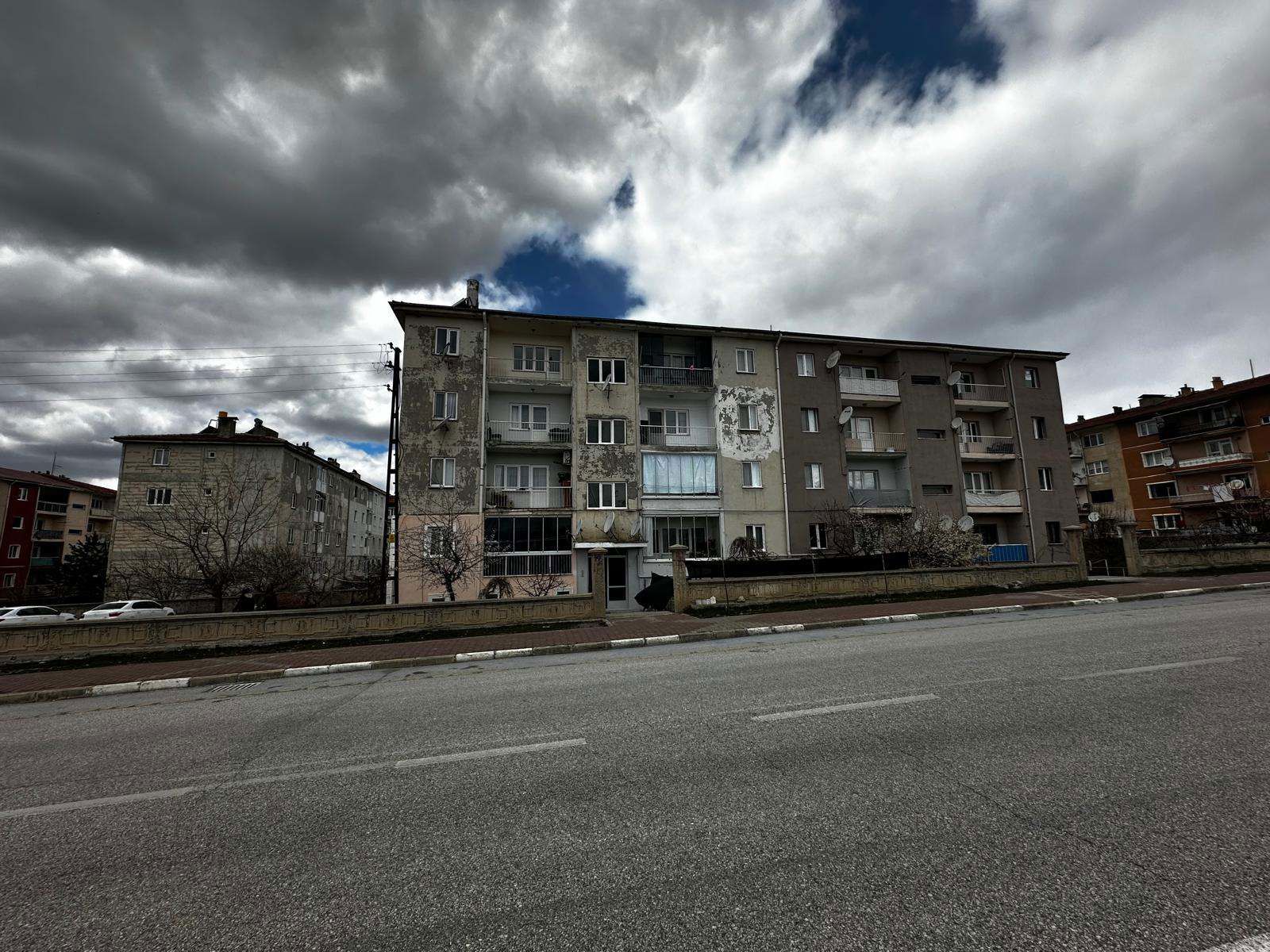 REMAX DEM'DEN YUNUS EMRE MAH. FIRSAT 2+1 SATILIK DAİRE