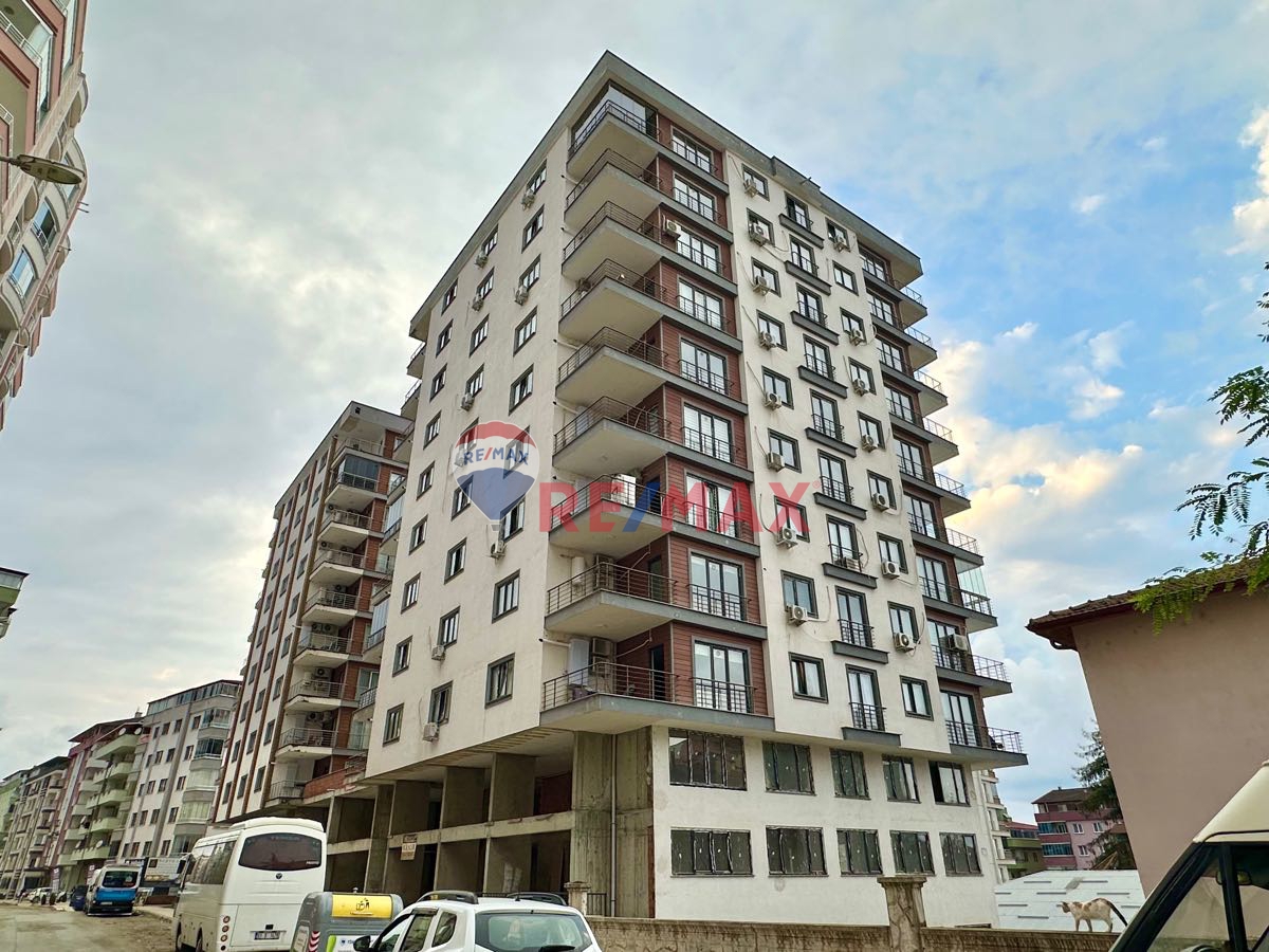 YOMRA SANCAK MAHALLESİNDE  KİRALIK 1+1 DAİRE
