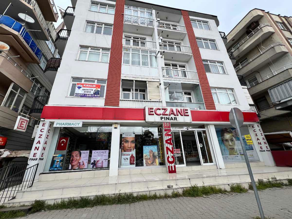DENİZEVLERİ ATATÜRK BULVARI'NA CEPHE GENİŞ 2+1 KİRALIK DAİRE