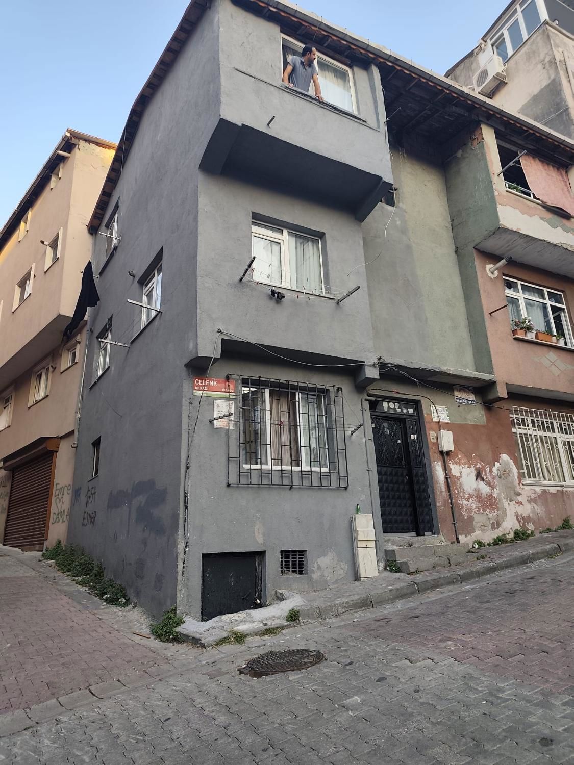 KAĞITHANE GAYRETTEPE MAHALLESİNDE SATILIK 1+1 DAİRE