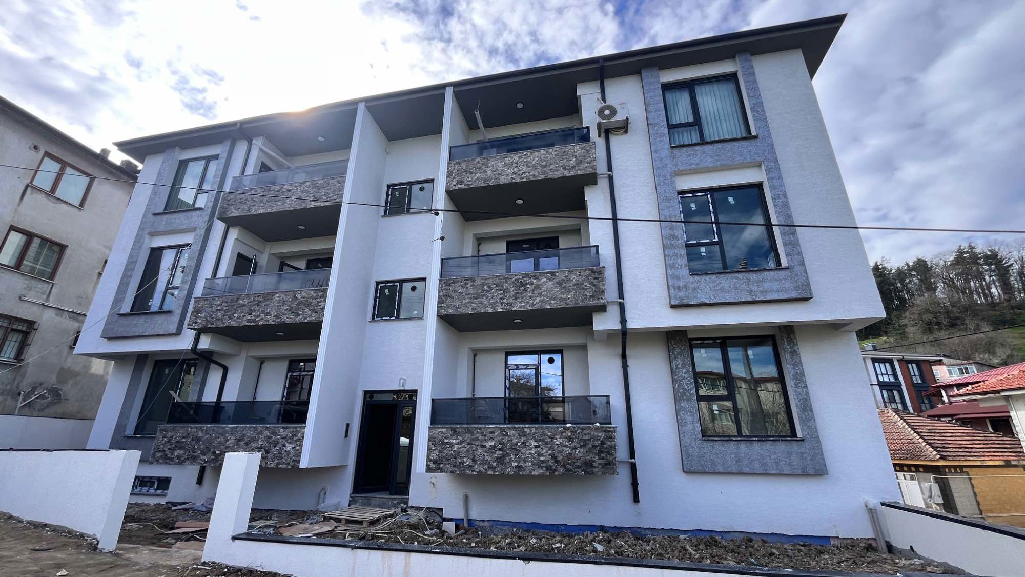 REMAX MAVİDEN ARİFİYEDE 187 M2 4+1 TERS DUBLEX DAİRE