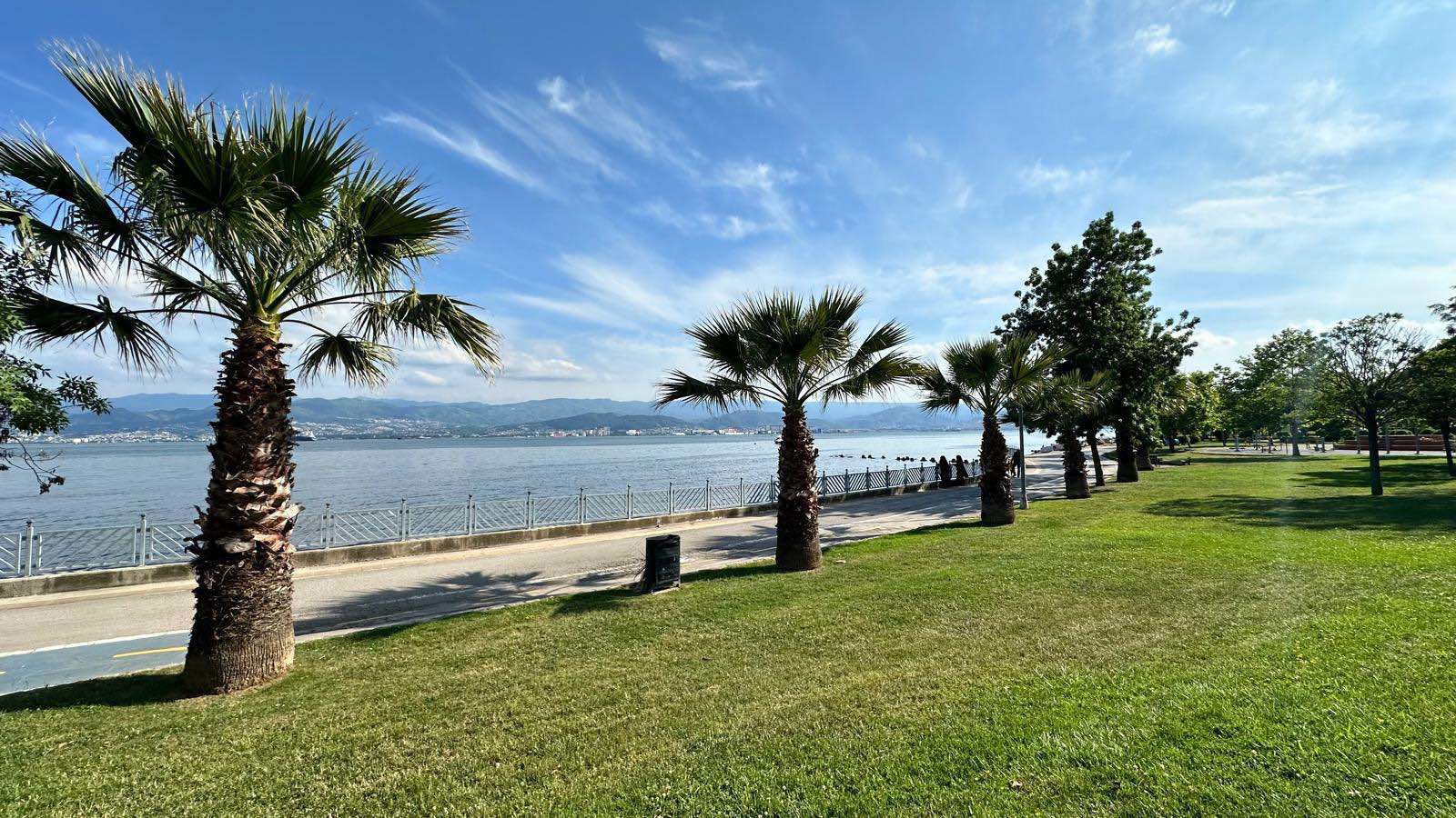 PLAJYOLU SİTE İÇİNDE ÇOK GÜZEL KONUMDA ARAKAT SATILIK 3+1 DAİRE