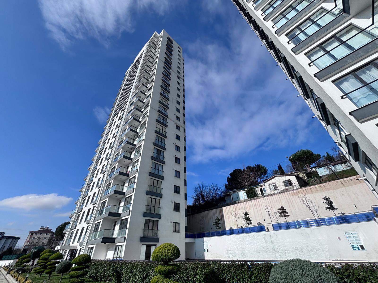 SİTE İÇİ LEBİ DERYA DENİZ MANZARALI HAVUZLU SATILIK 2+1 DAİRE