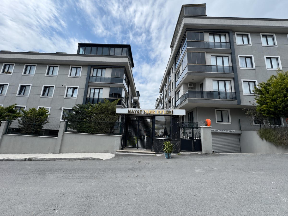 REMAX TEN BEYLİKDÜZÜ KAVAKLI MERKEZDE SATILIK SIFIR 4+2 DUBLEX