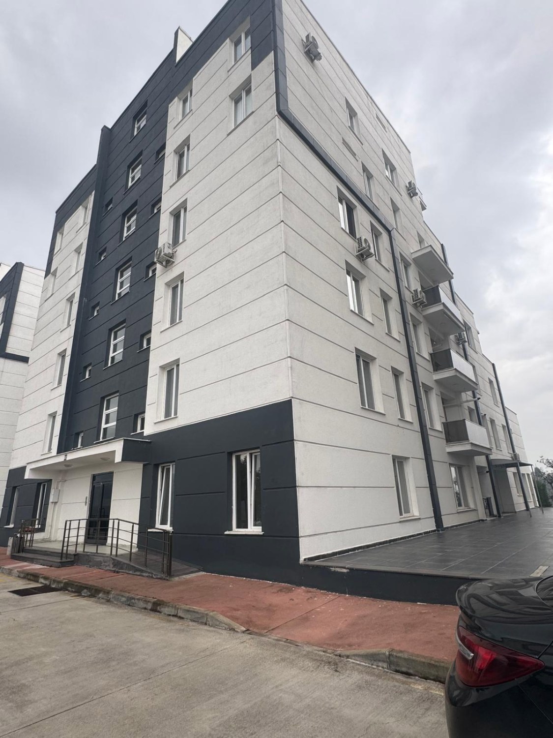 REMAX DREAM'DEN VADI IZMIT'TE SATILIK 2+1 ARAKAT DAIRE