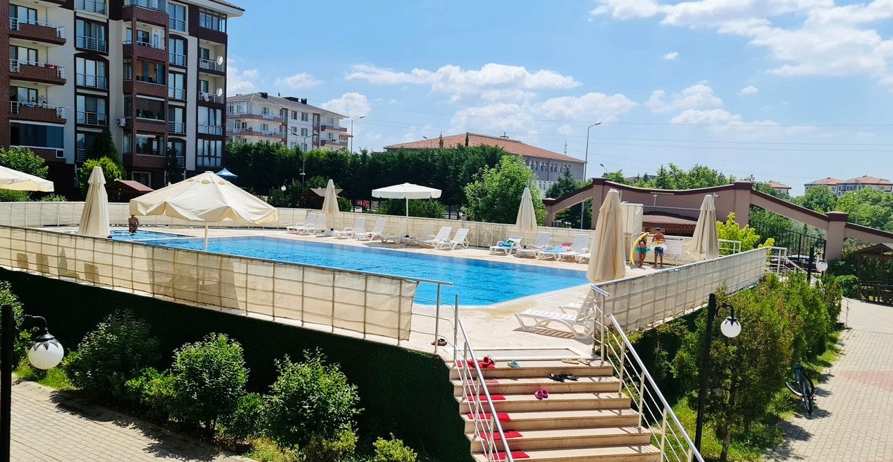 ECHO TOWN SİTESİ 7+1 DAİRE