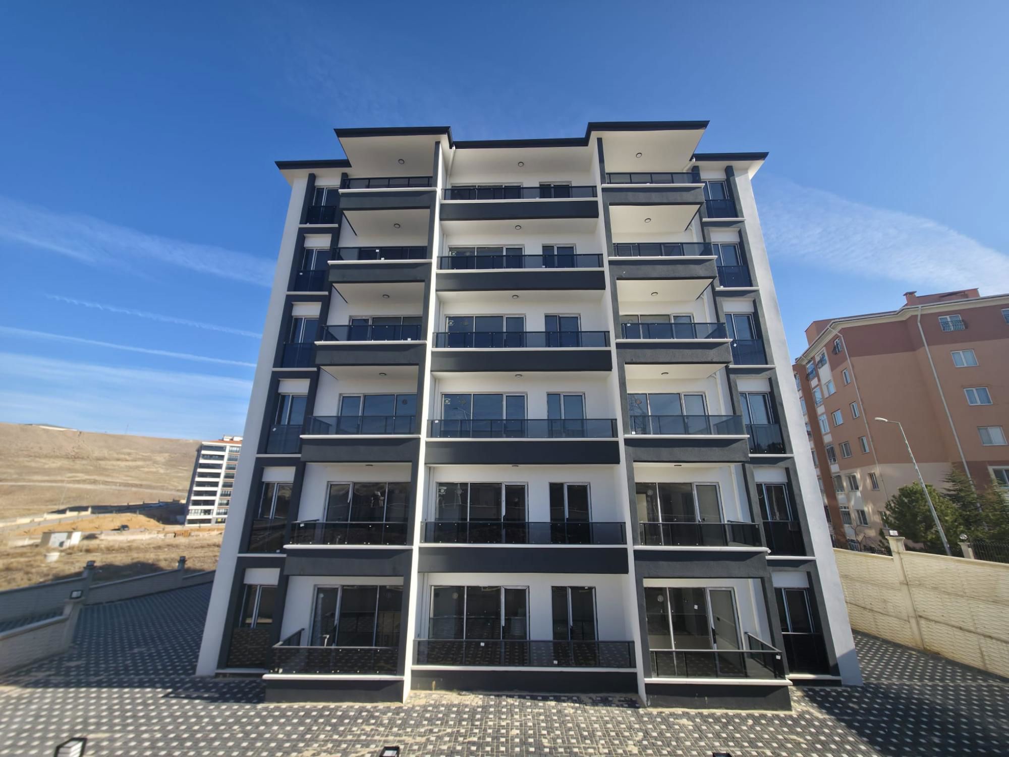 GÖLBAŞI ÖRENCİK EYMİR MAHALLESİ’NDE KİRALIK SIFIR 1+1 DAİRE