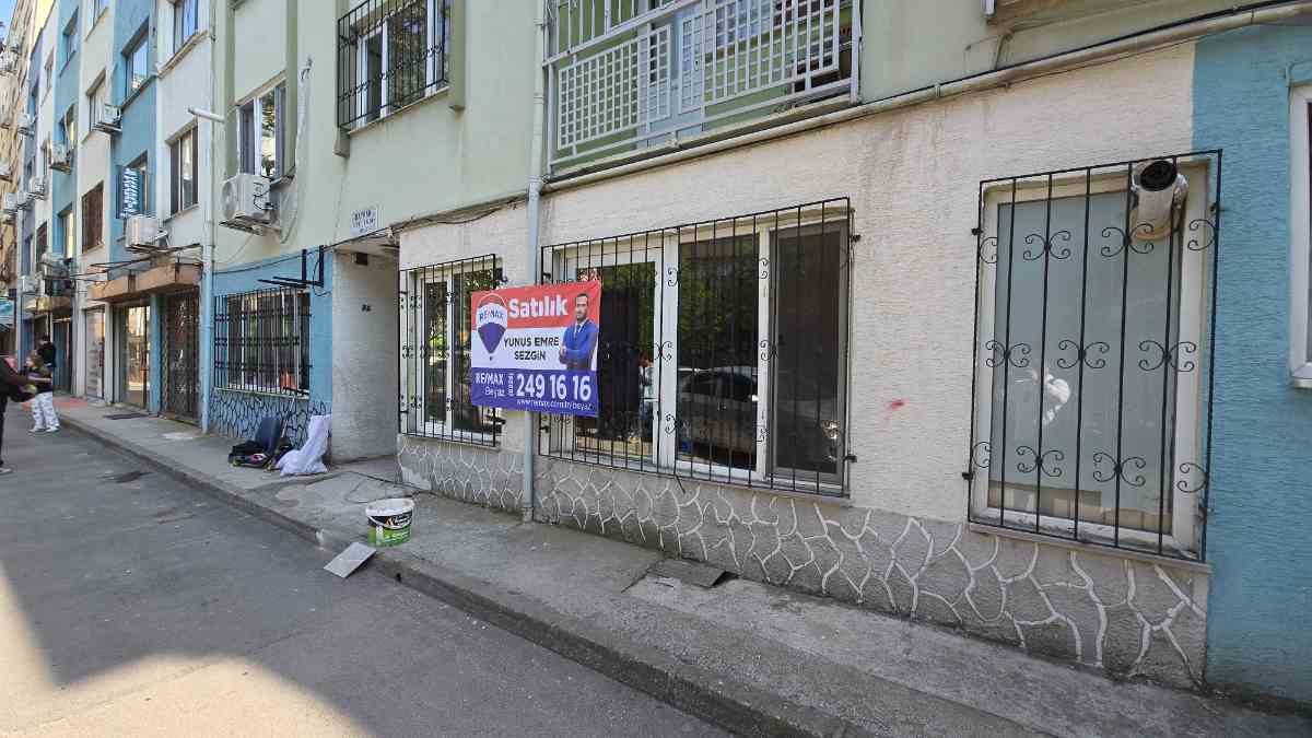 REMAX BEYAZ BURSA MERKEZDE SATILIK 2+1 80 M2 EV - OFİS