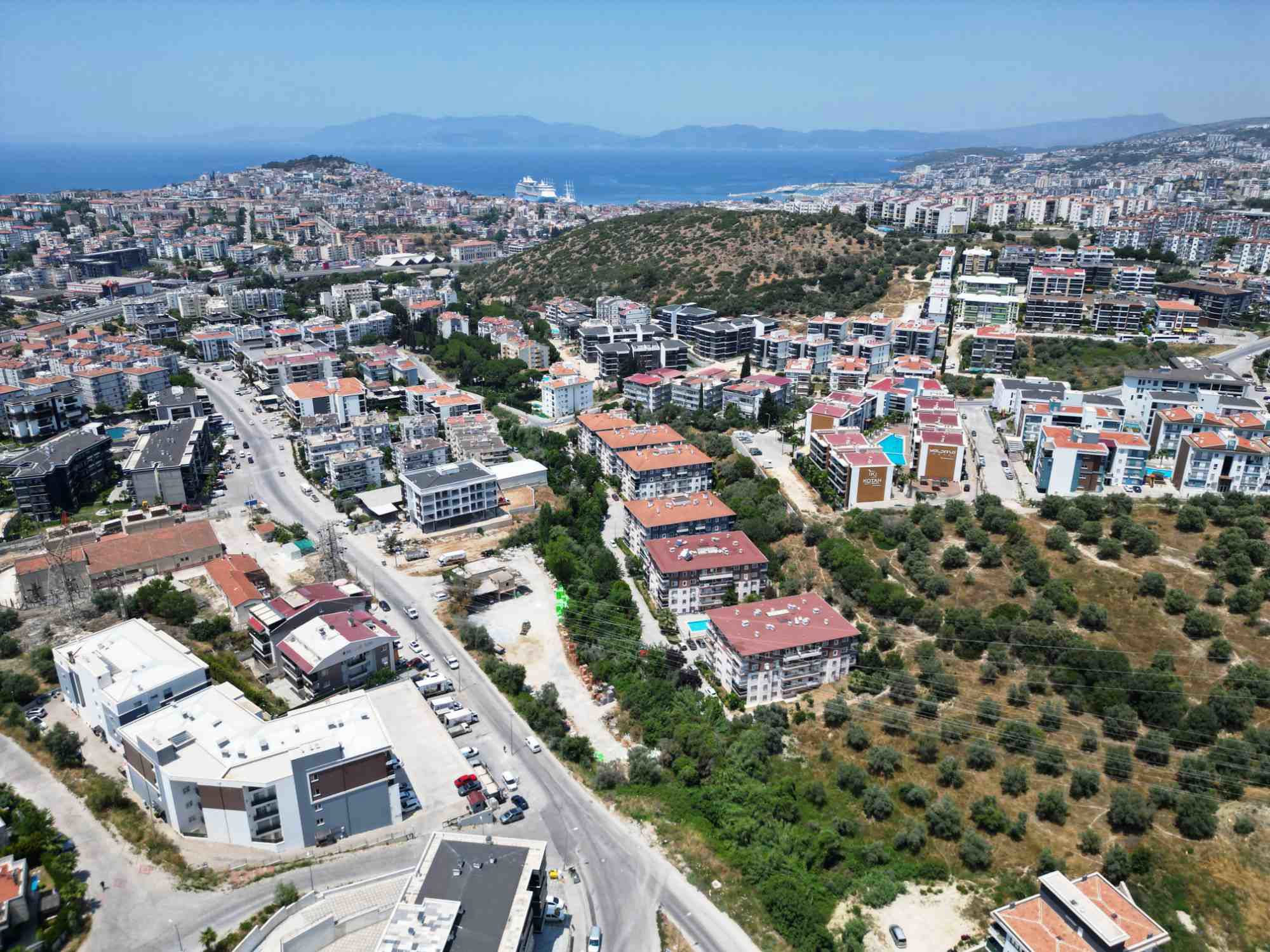 KUŞADASI’NDA SATILIK SITE IÇI DAIRE :  DOĞAYLA İÇ İÇE, HUZURLU VE AYRICALIKLI BIR YAŞAM