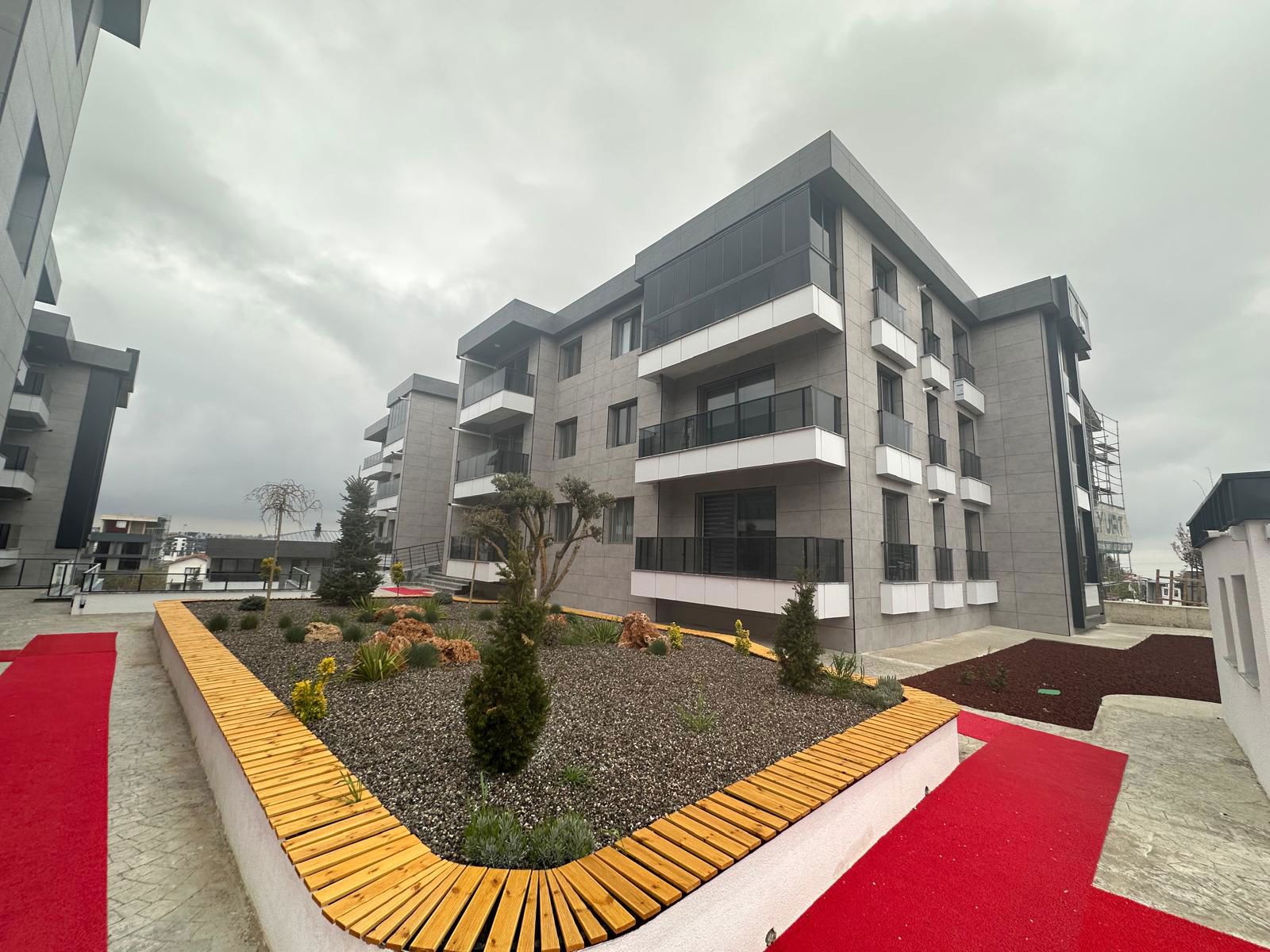 İNCEK TAŞPINAR'DA KİRALIK 1+1 DAİRE