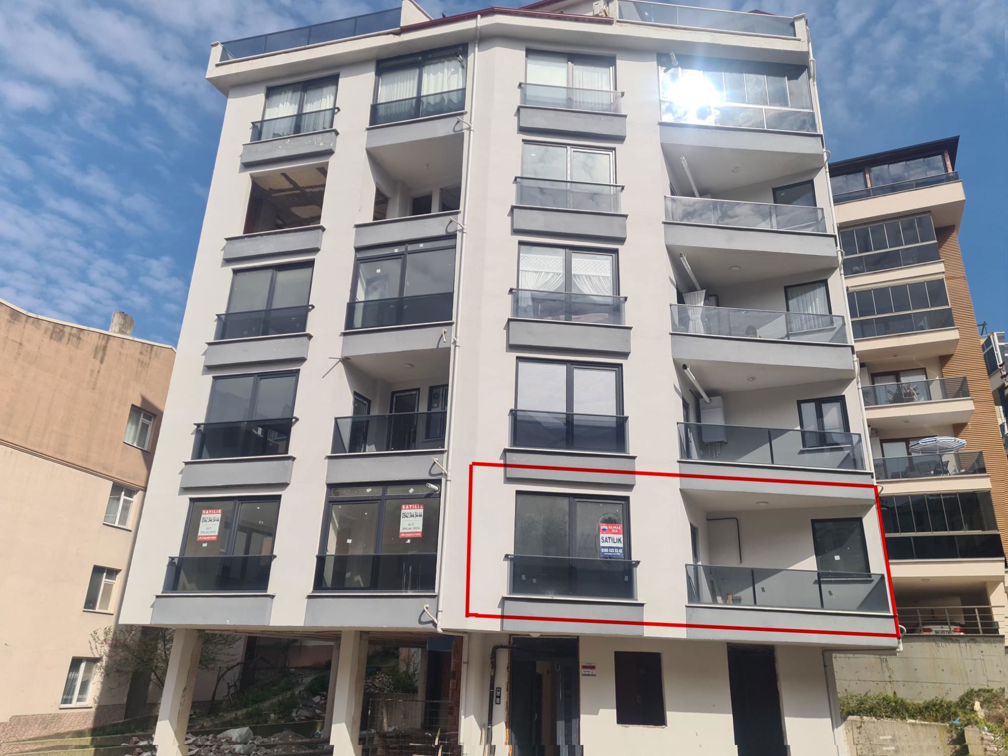 REMAX DIA'DAN AKÇAKOCA OSMANİYE MH 2+1 SATILIK DAİRE