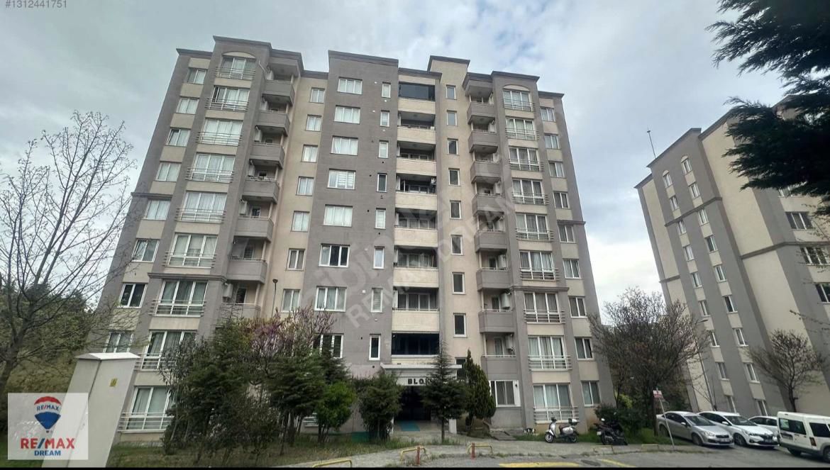 REMAX KENT KONUTLARI SİTE İÇİ TERTEMİZ EŞYALI 2+1 KIRALIK DAİRE