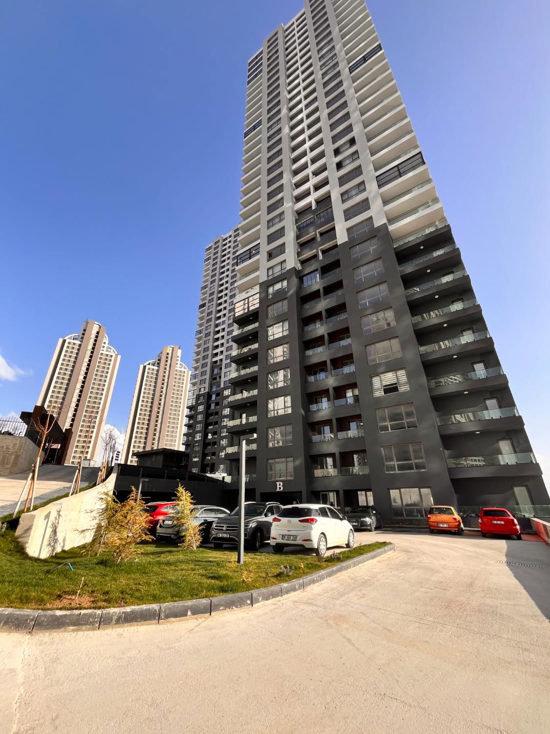 GÖLBAŞI TAŞPINAR MAHALLESI FARAS PANORAMA SITESINDE 4,5+1 KIRALIK DAIRE