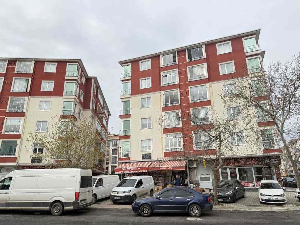 ALİPAŞA MAHALLESİ’NDE MERKEZİ KONUMDA SATILIK 3+1 DAİRE