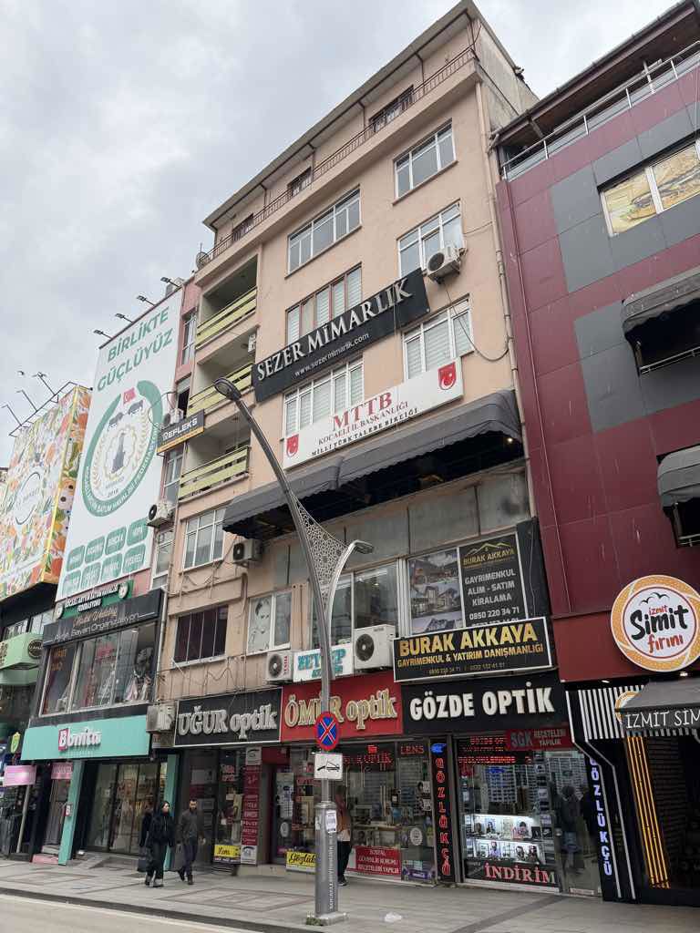 ALEMDAR CADDESİNDE TABELA DEĞERİ YÜKSEK 2+1 İŞYERİ