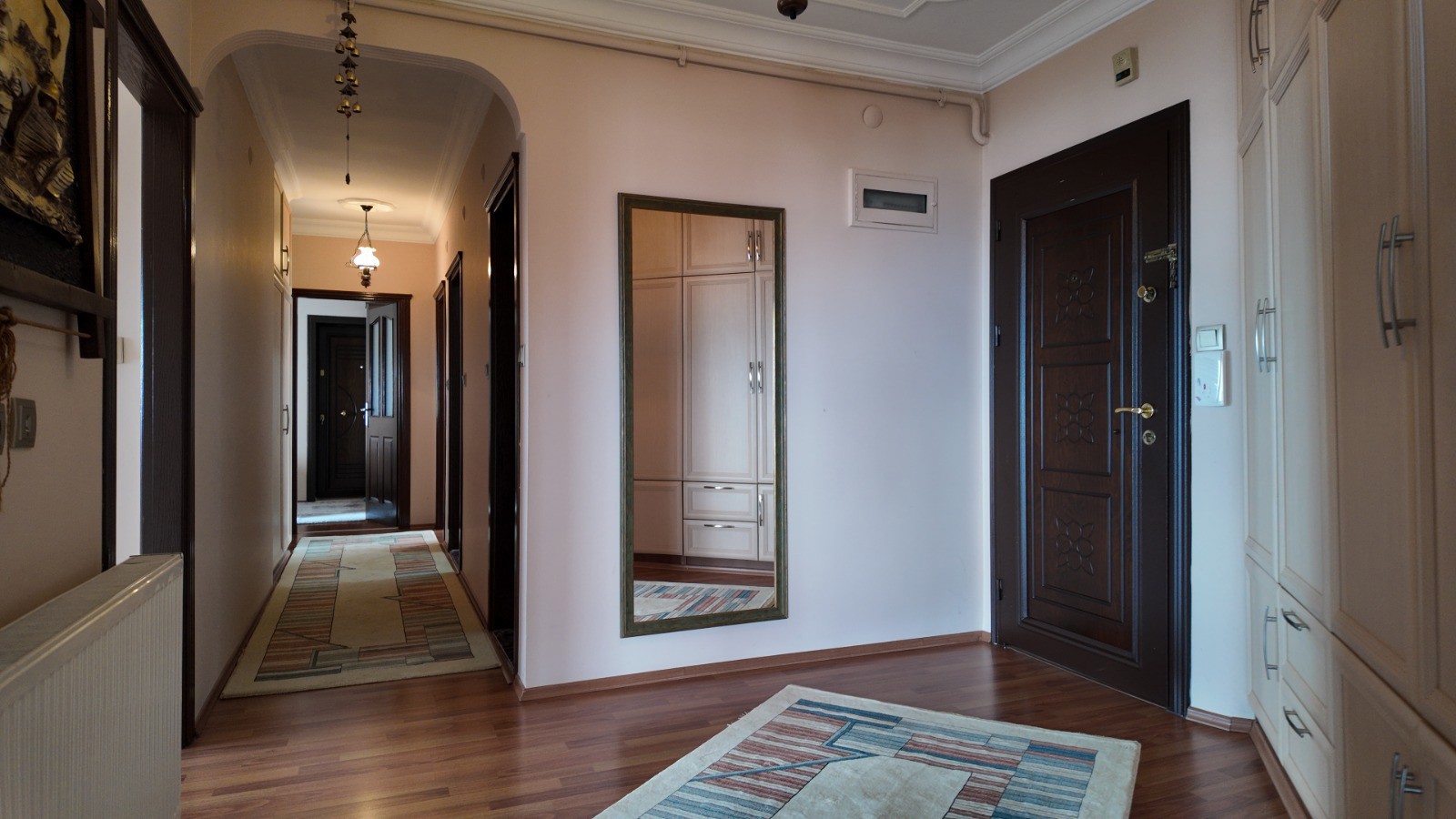 ŞAHİNCİLİ’DE, PANORAMİK DENİZ VE ŞEHİR MANZARALI 3+1 FIRSAT DAİRE!
