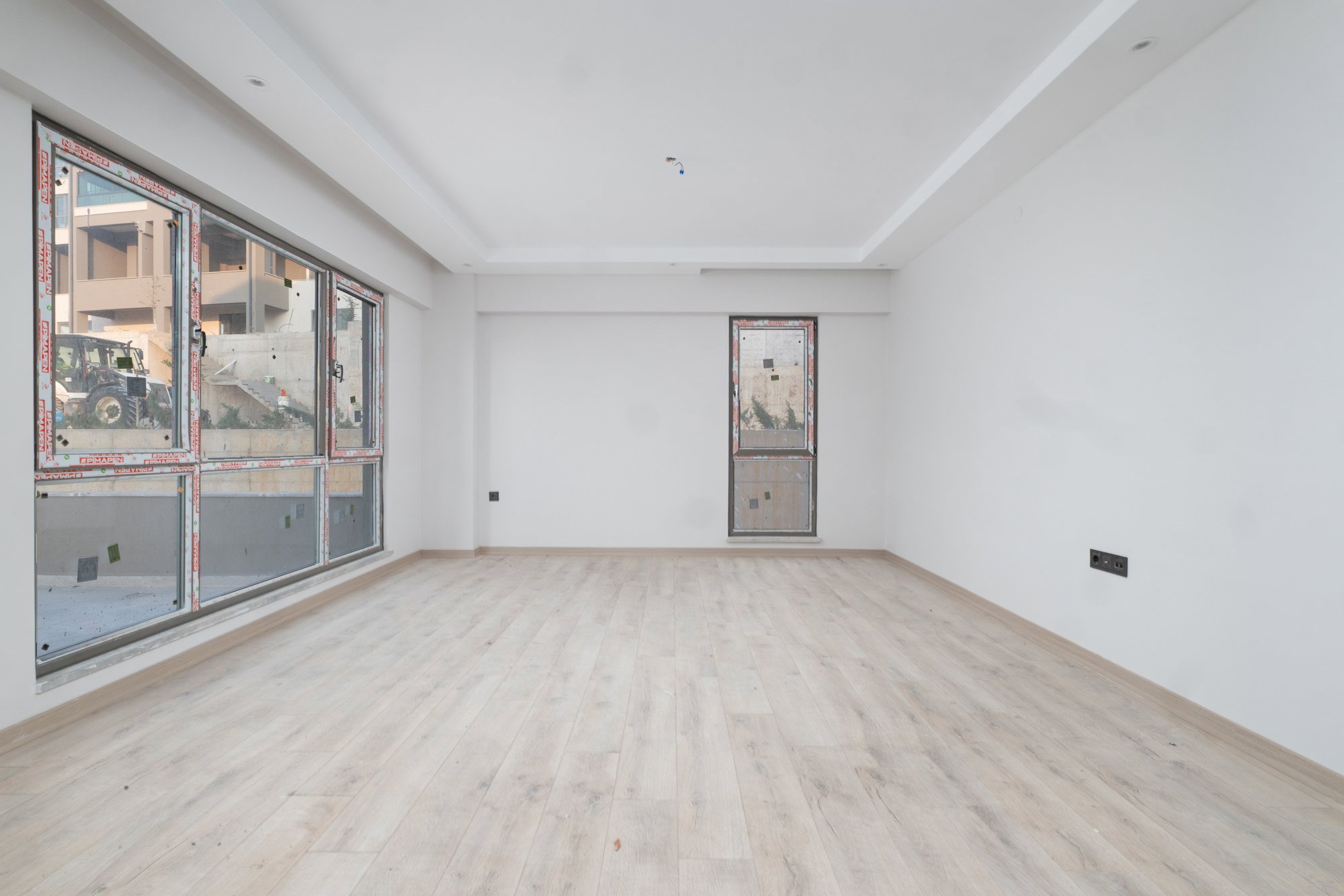 REMAX ADVANTAGE'DEN KAYAPA KARNUR ACAR PLUS SATILIK 3+1