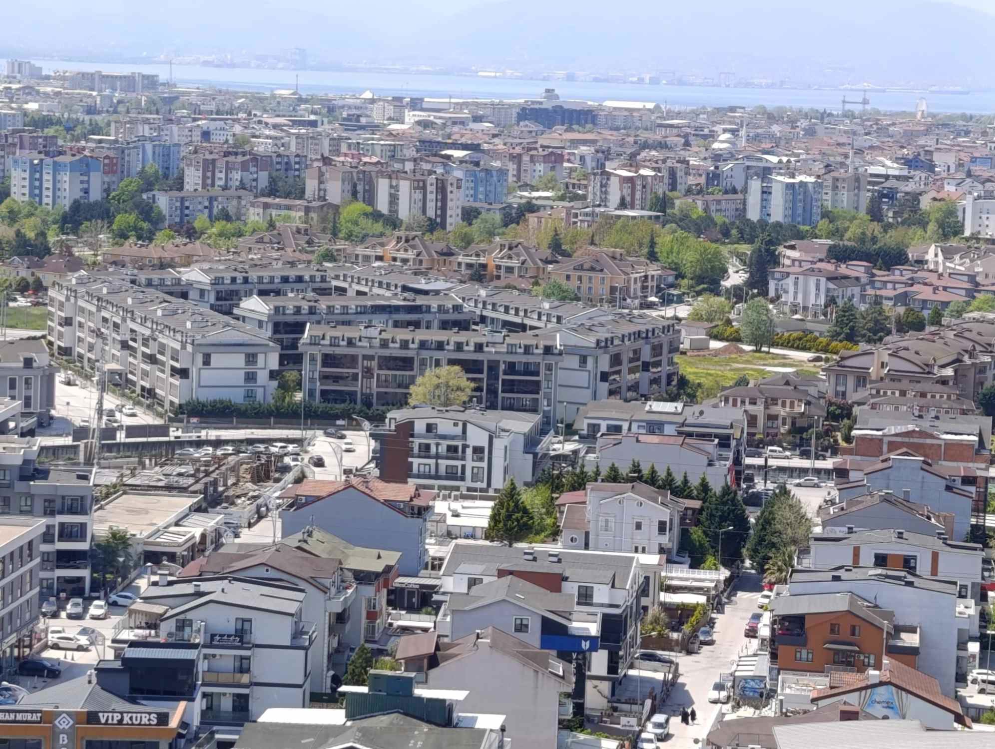 YILDIZ KONUTLARINDA EN ÖZEL KONUMDA, EN İYI MANZARALI 4+1 DAIRE