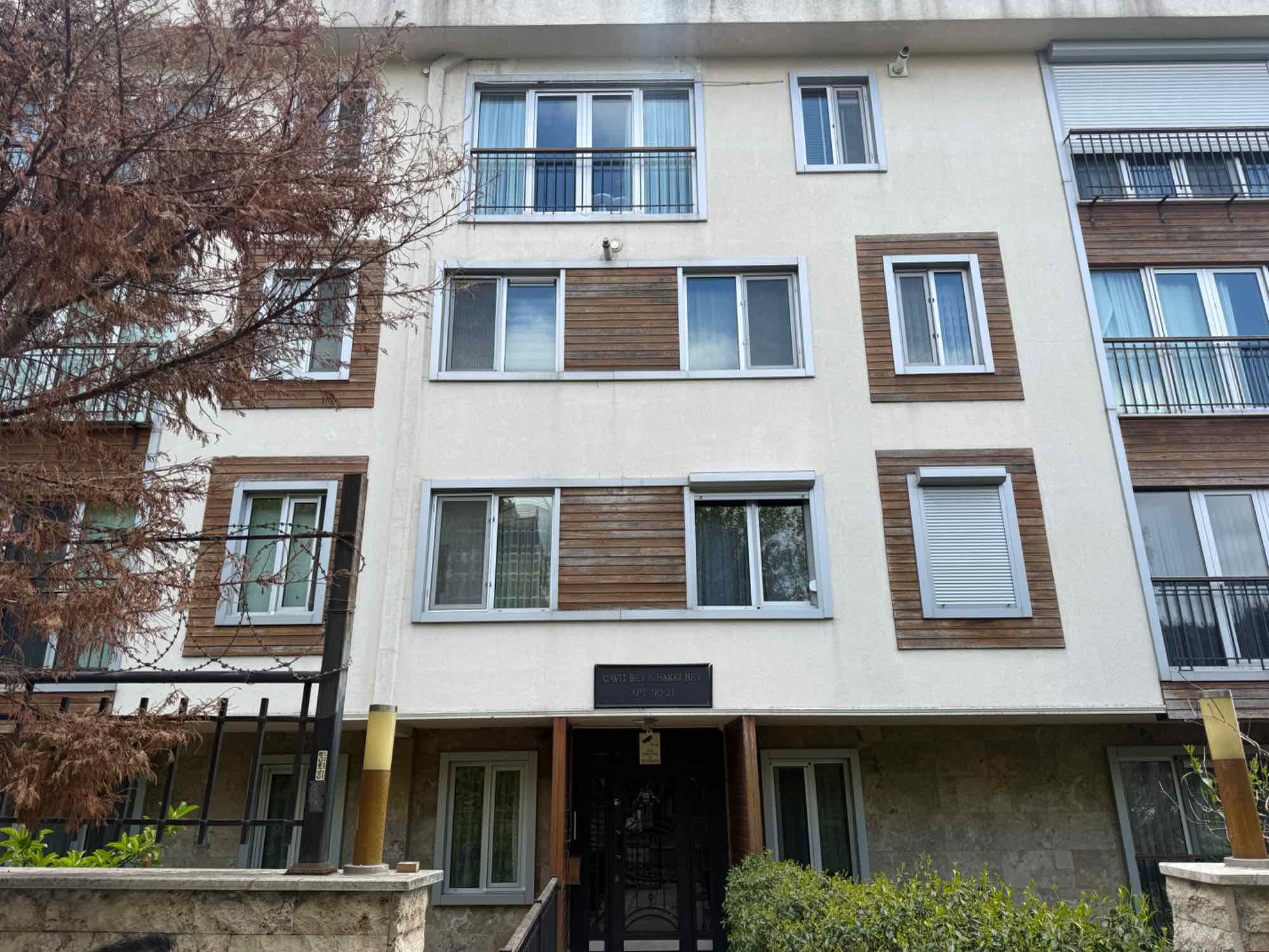 ŞIŞLI HALIL RIFAT PAŞA MAHALLESINDE KIRALIK 2,5+1 KAPALI OTOPARKLI BAHÇE DUBLEXI