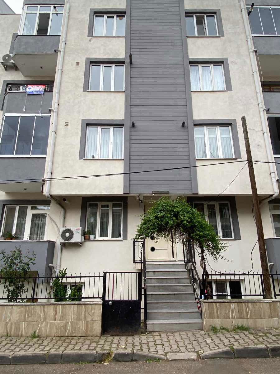 REMAX MIDDEN KIRALIK GENIŞ ARAKAT 3+1 DAIRE