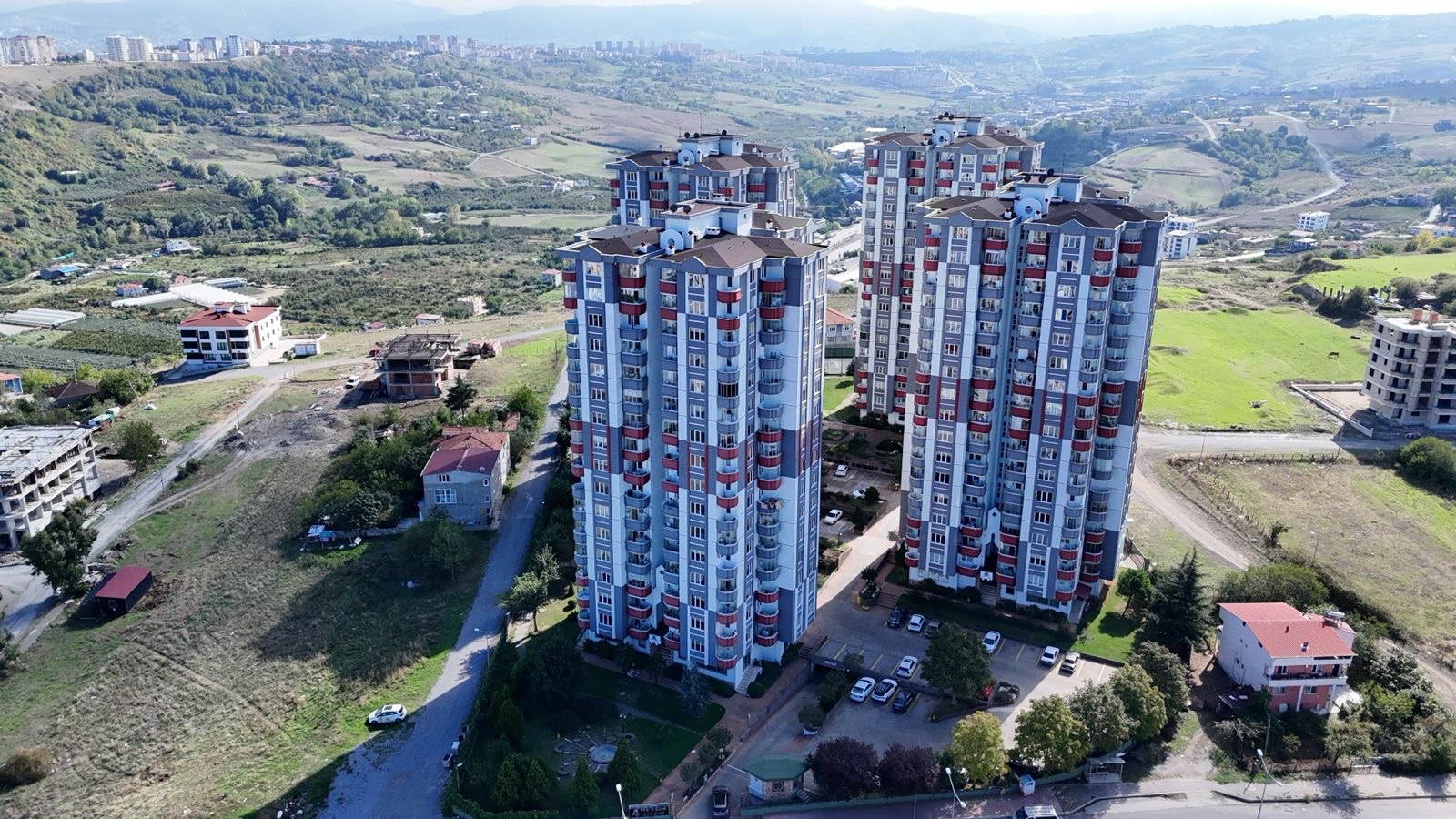 REMAX PARK BARLAS GÜRLER'DEN 4 MEVSİM'DE DENİZ MANZARALI 4+1