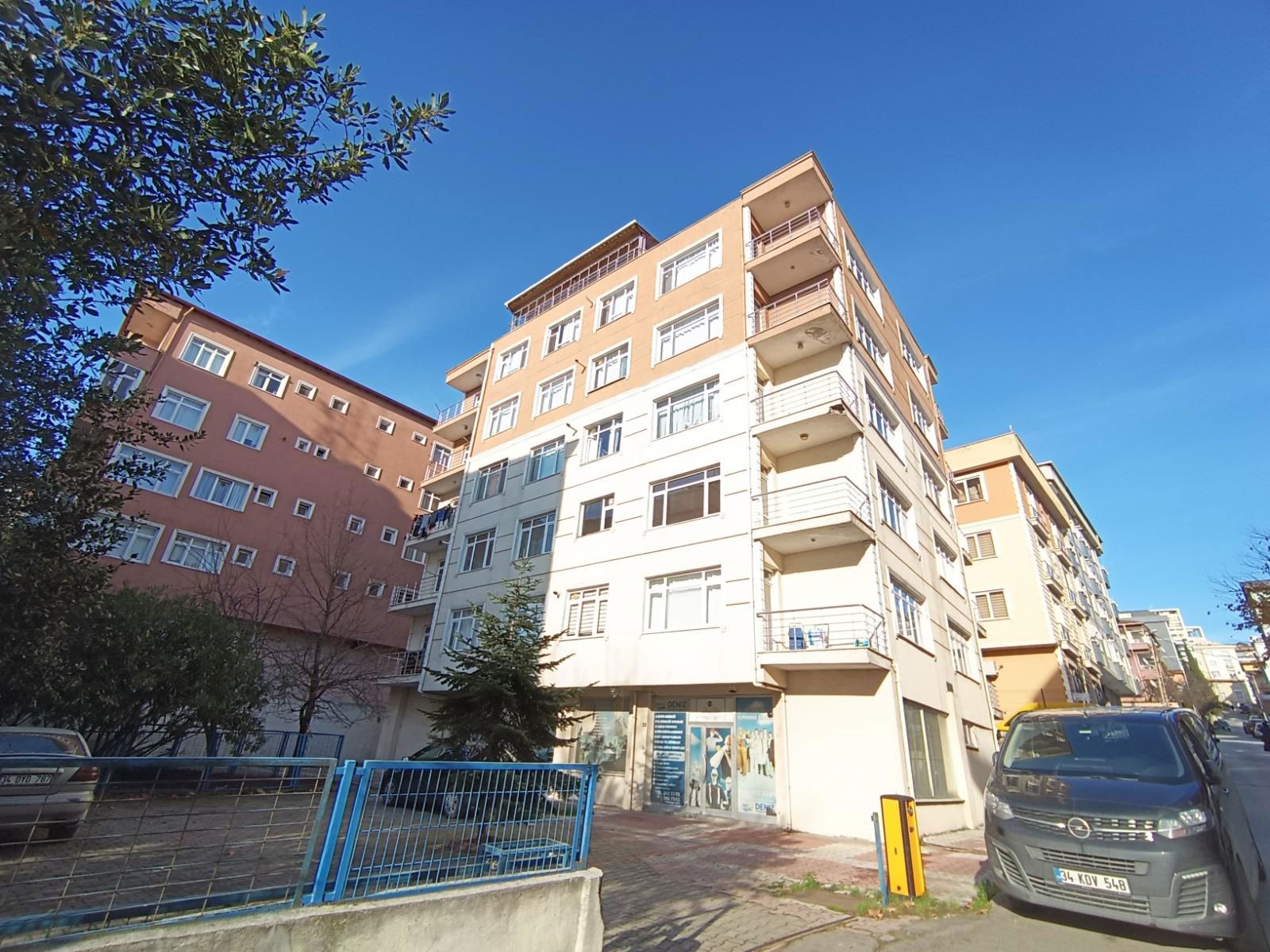 TUZLA AYDINTEPE MARMARAYA YÜRÜME MESAFESİNDE 3+1 KİRALIK DAİRE