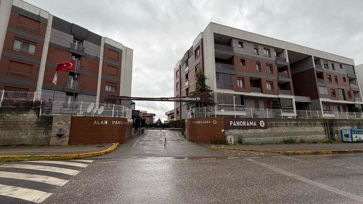 KOCAELİ BAŞİSKELEDE PANORAMA 3 SİTESİNDE SATILIK 2+1 BAHÇE KATI