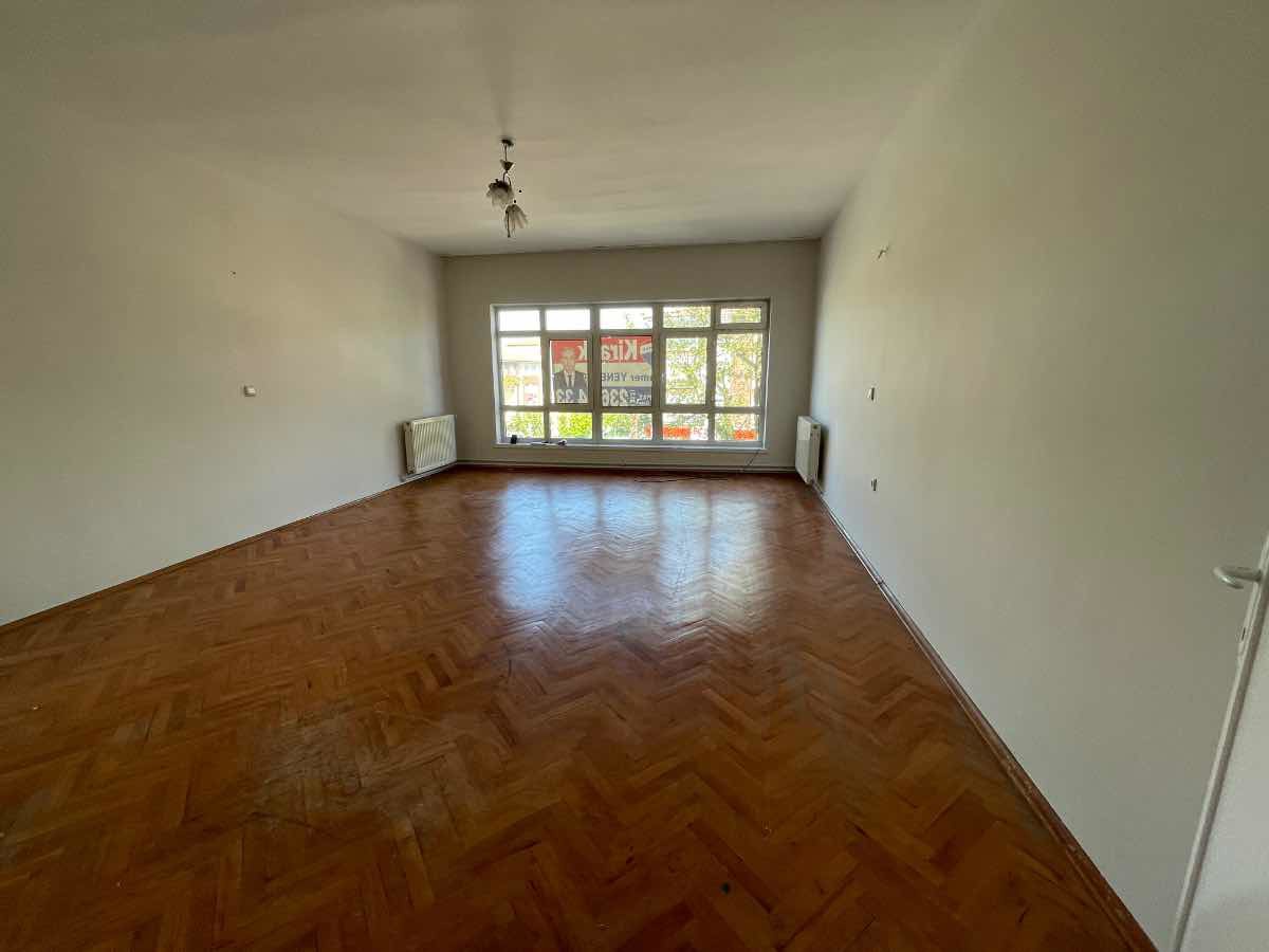 YUNUS EMRE CADDE ÜZERİ MERKEZİ KONUMDA 3+1 KİRALIK DAİRE