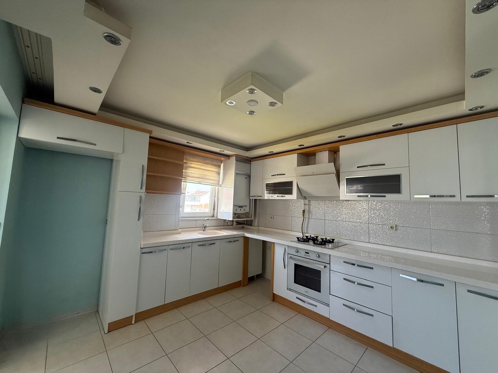 RE/MAX İNCİ'DEN KARESİ TOYGAR MAH. KİRALIK GENİŞ 4+1 TERASLI DUBLEKS DAİRE