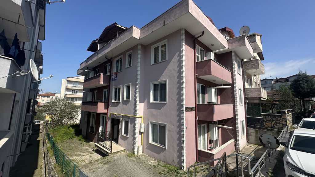 SERDİVANIN KALBİNDE YAŞAMIN MERKEZİNDE SATILIK 2+1FIRSAT DAİRE
