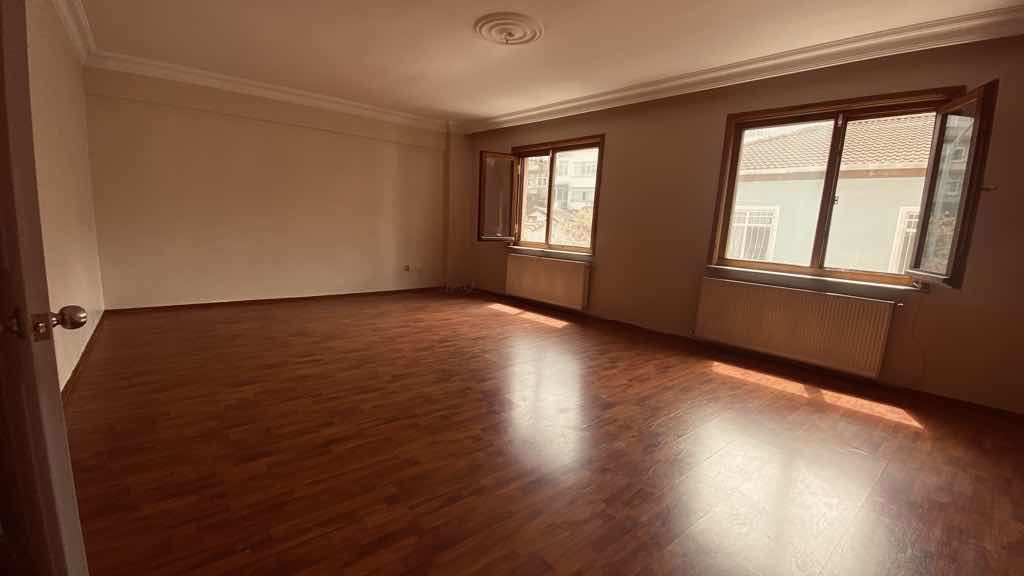 REMAX ASHİLL , BEYLERBEYİ MERKEZ,ŞOK MARKET SOK,3+1 KİRALIK DAİRE
